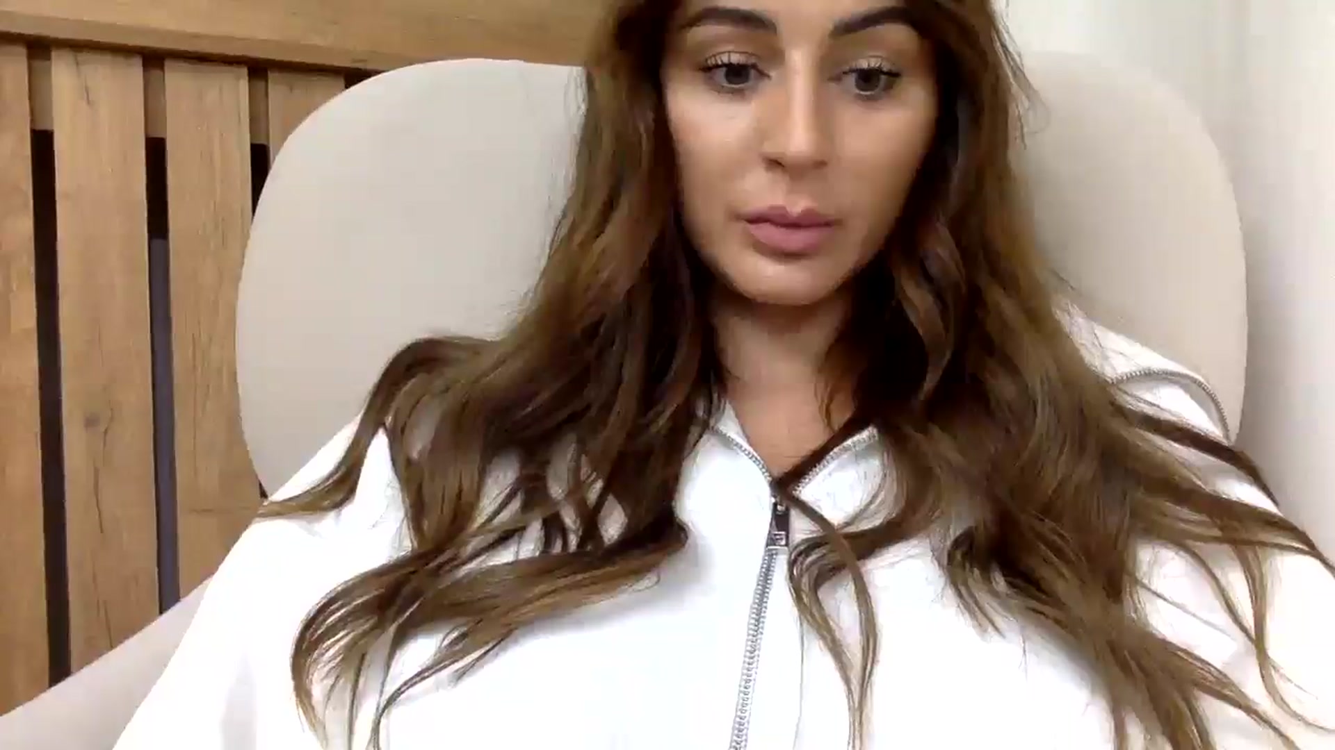 Gallery image thumbnail from Sexxy_____'s myfreecams stream on, 11/29/2024, 14:10 image 18 of 20