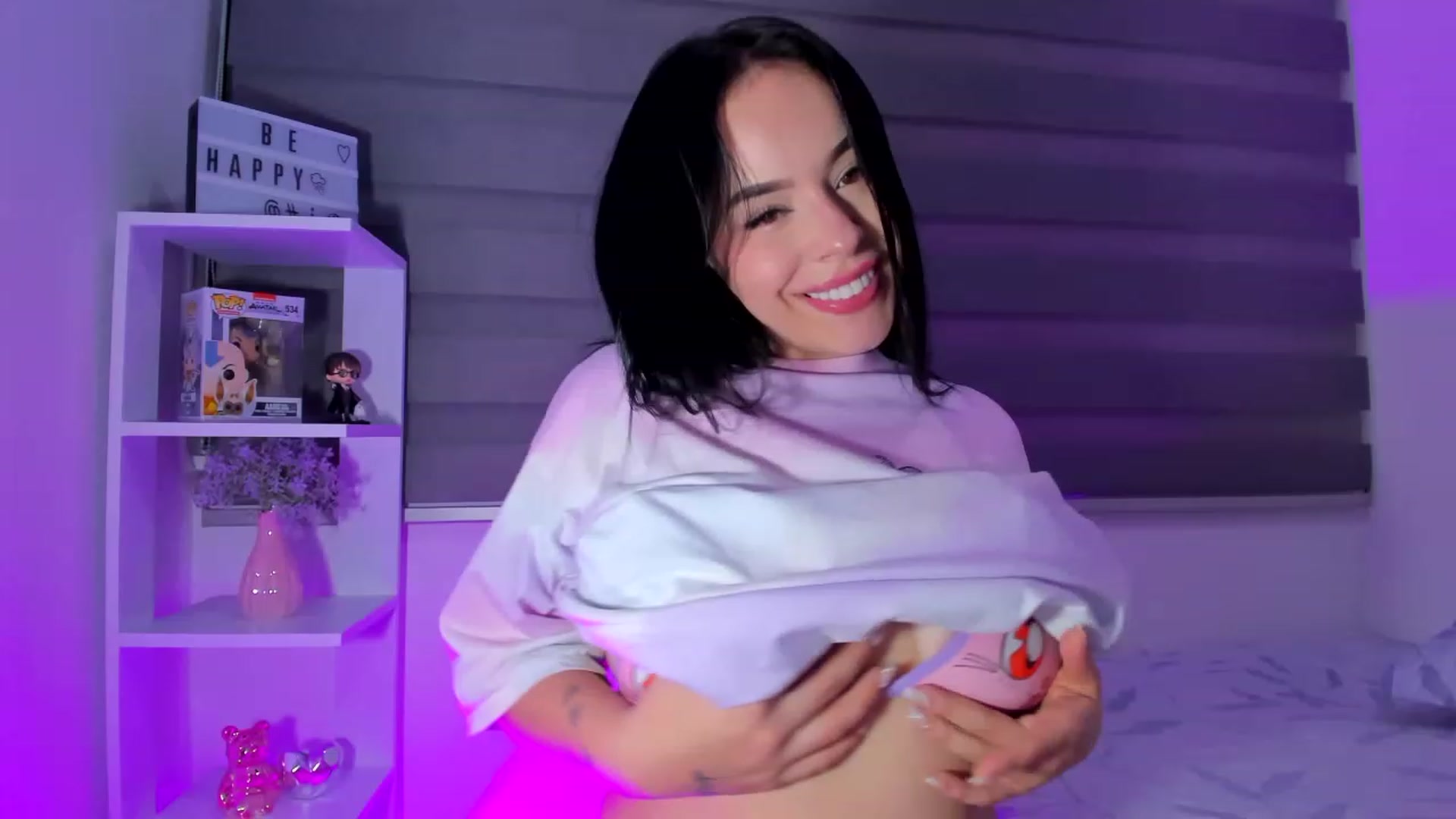 Gallery image thumbnail from Sexxygirl18x's myfreecams stream on, 02/06/2023, 04:20 image 3 of 20