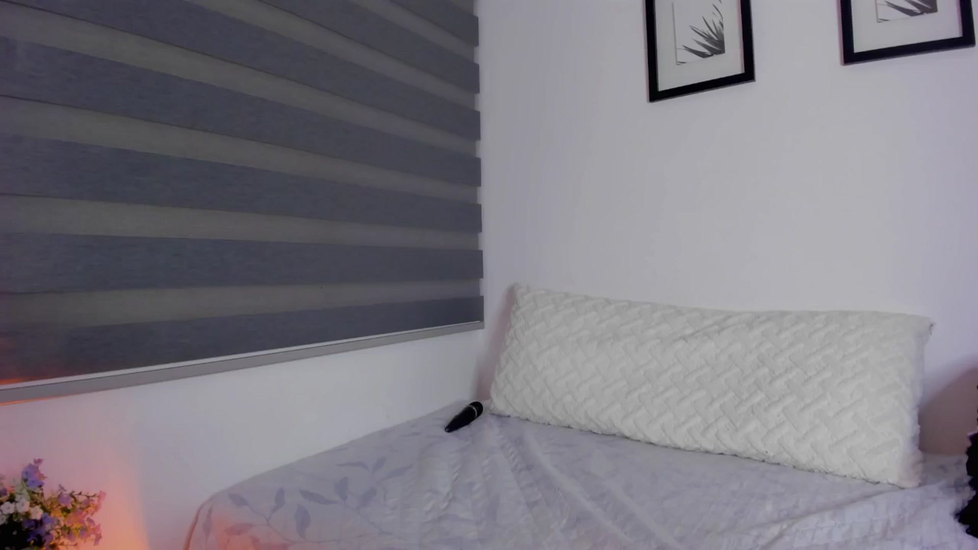 Gallery image thumbnail from Sexxygirl18x's myfreecams stream on, 05/13/2024, 01:52 image 15 of 20