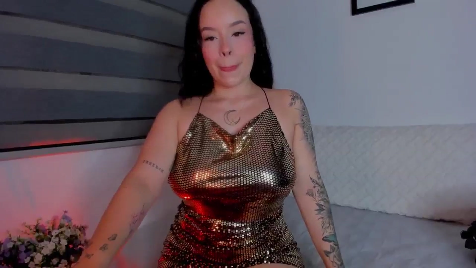 Gallery image thumbnail from Sexxygirl18x's myfreecams stream on, 05/25/2024, 24:00 image 13 of 20