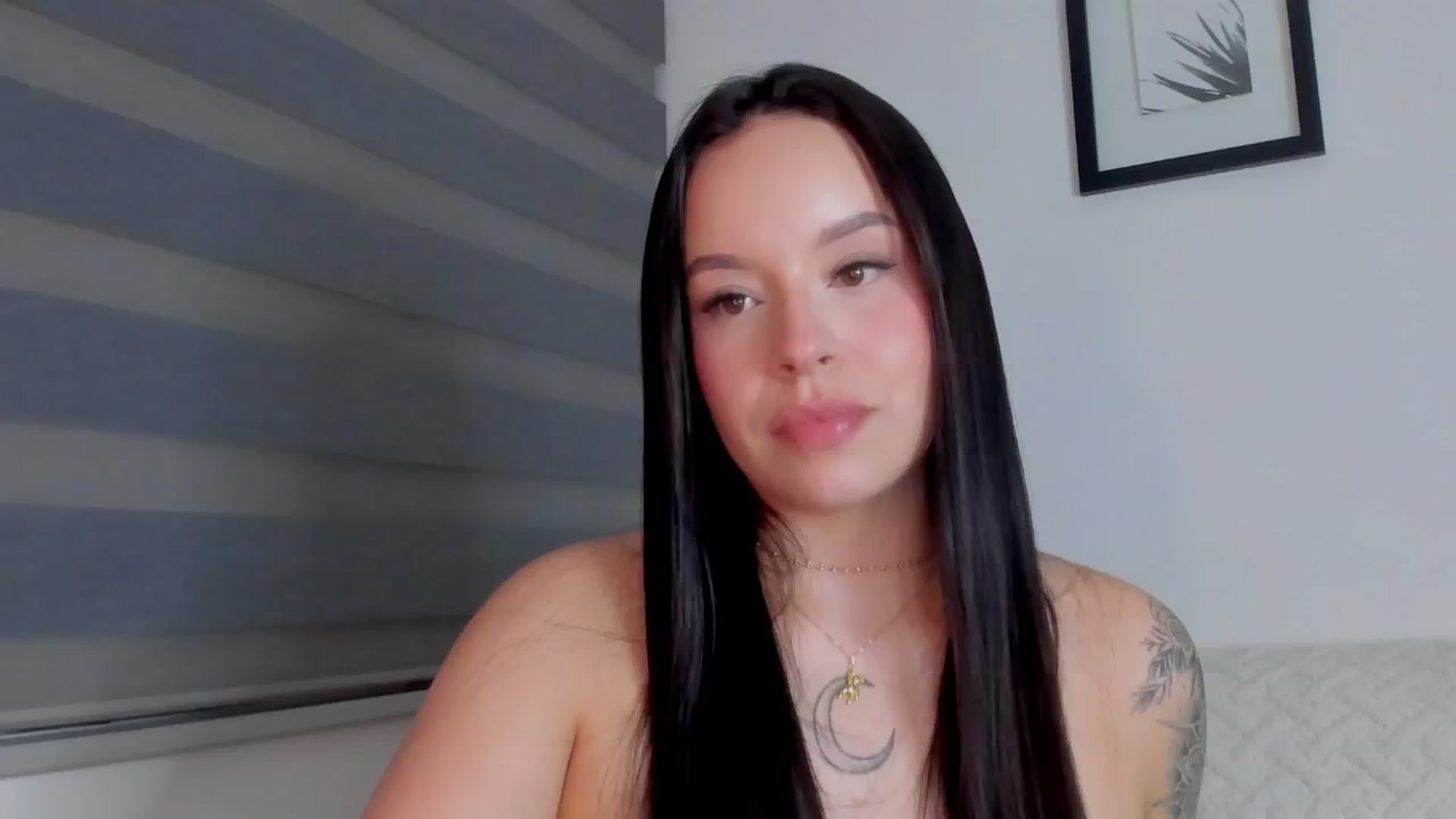 Gallery image thumbnail from Sexxygirl18x's myfreecams stream on, 06/05/2024, 02:15 image 20 of 20