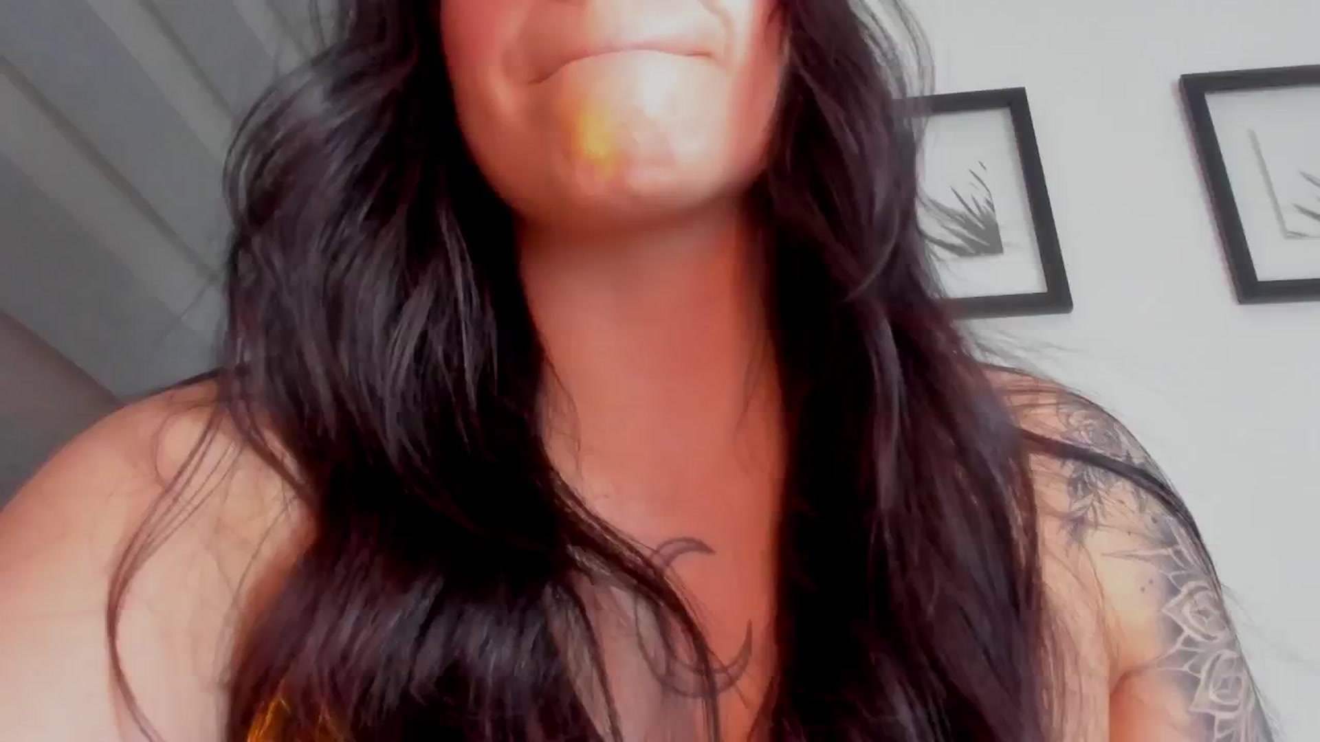 Gallery image thumbnail from Sexxygirl18x's myfreecams stream on, 06/08/2024, 01:37 image 17 of 20