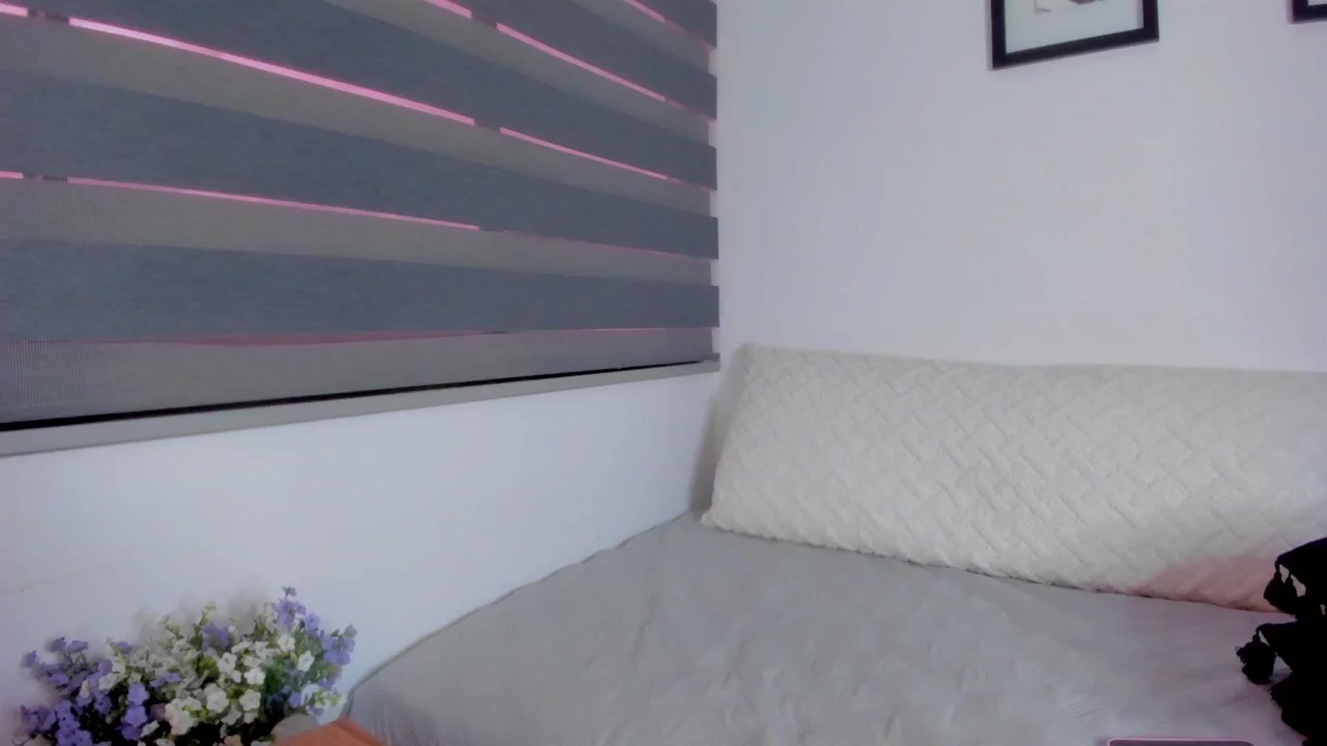 Gallery image thumbnail from Sexxygirl18x's myfreecams stream on, 06/10/2024, 24:04 image 1 of 20