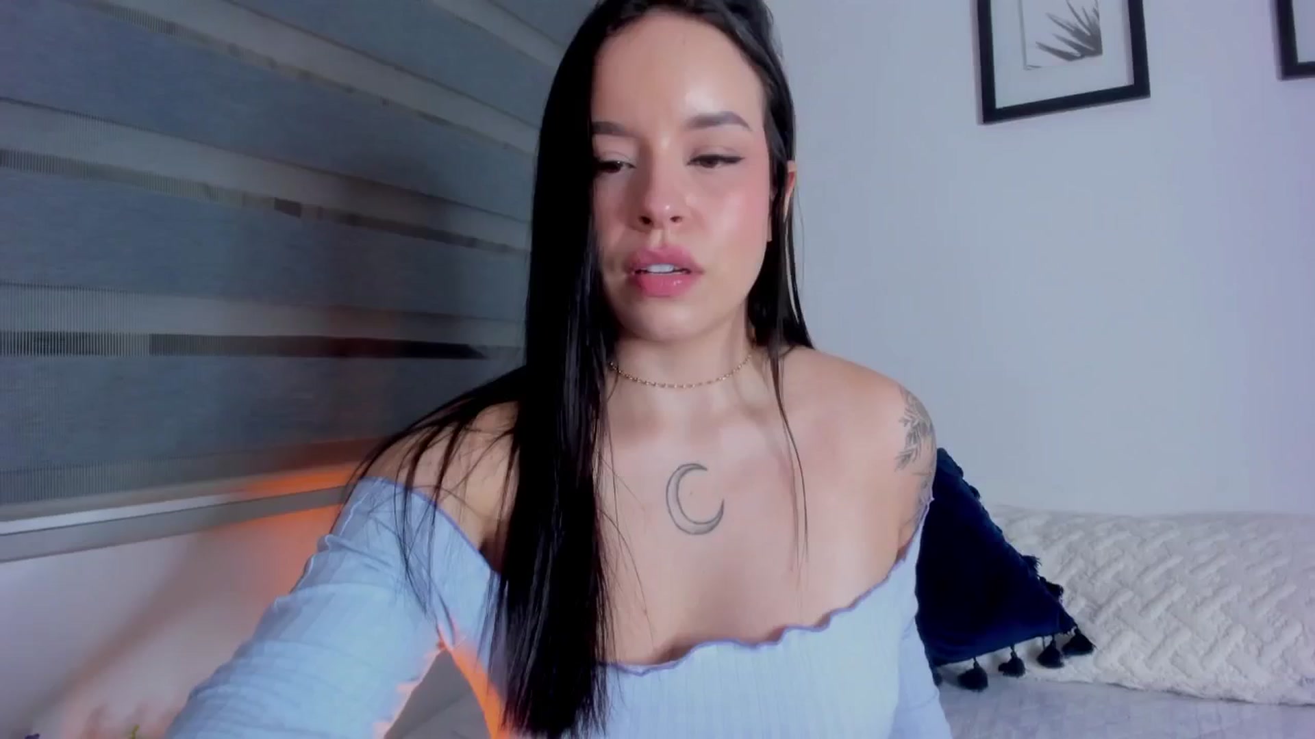 Gallery image thumbnail from Sexxygirl18x's myfreecams stream on, 06/13/2024, 04:18 image 8 of 20