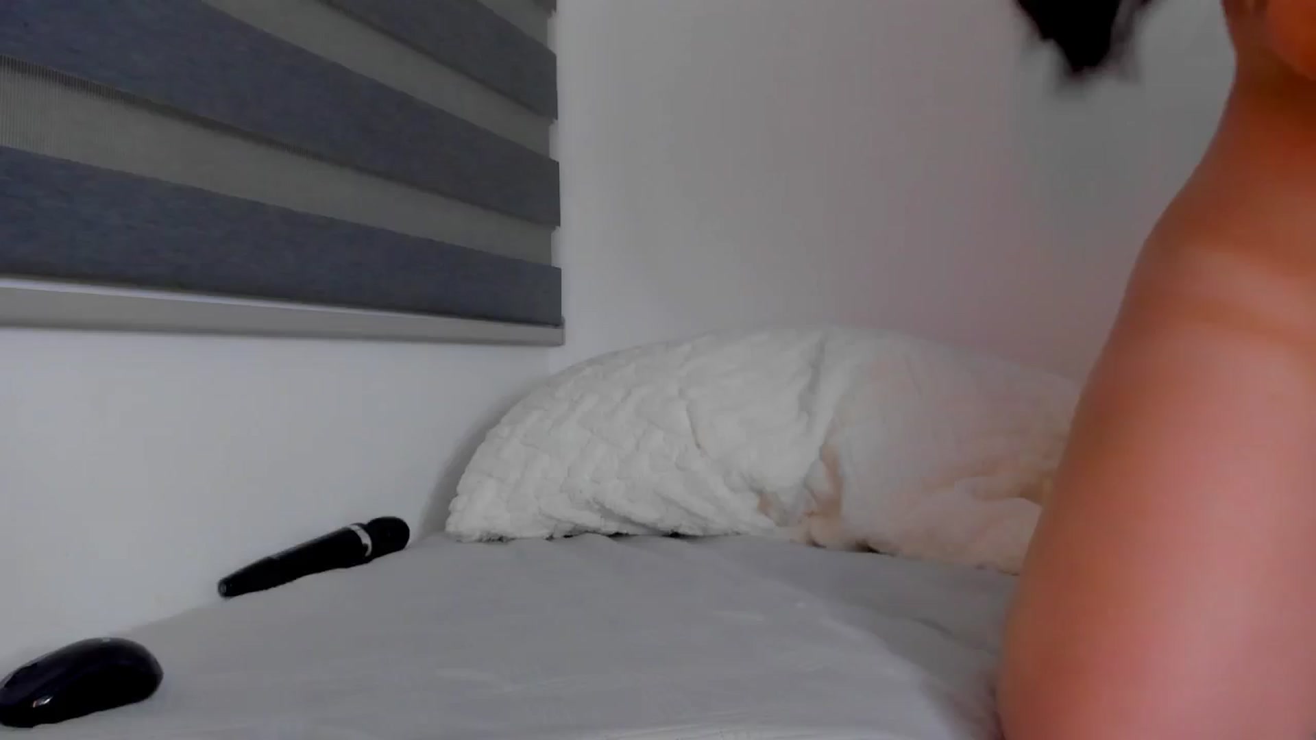 Gallery image thumbnail from Sexxygirl18x's myfreecams stream on, 06/21/2024, 01:40 image 13 of 20