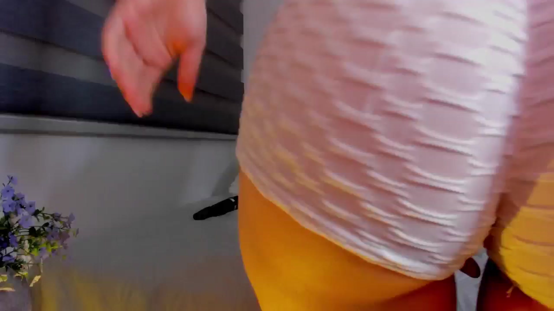 Gallery image thumbnail from Sexxygirl18x's myfreecams stream on, 06/21/2024, 01:40 image 10 of 20