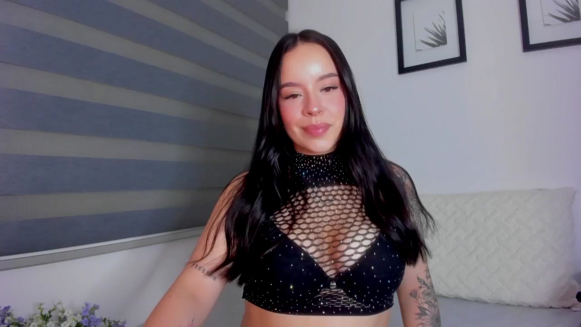 Gallery image thumbnail from Sexxygirl18x's myfreecams stream on, 06/22/2024, 24:03 image 2 of 20