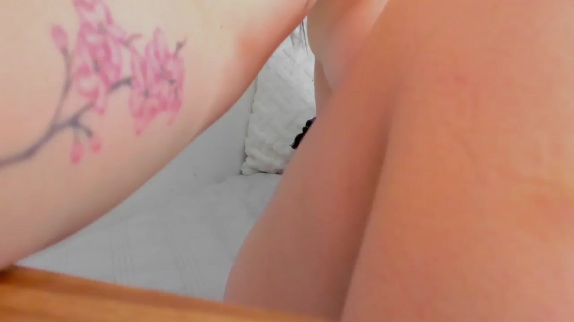 Gallery image thumbnail from Sexxygirl18x's myfreecams stream on, 06/24/2024, 02:06 image 11 of 20