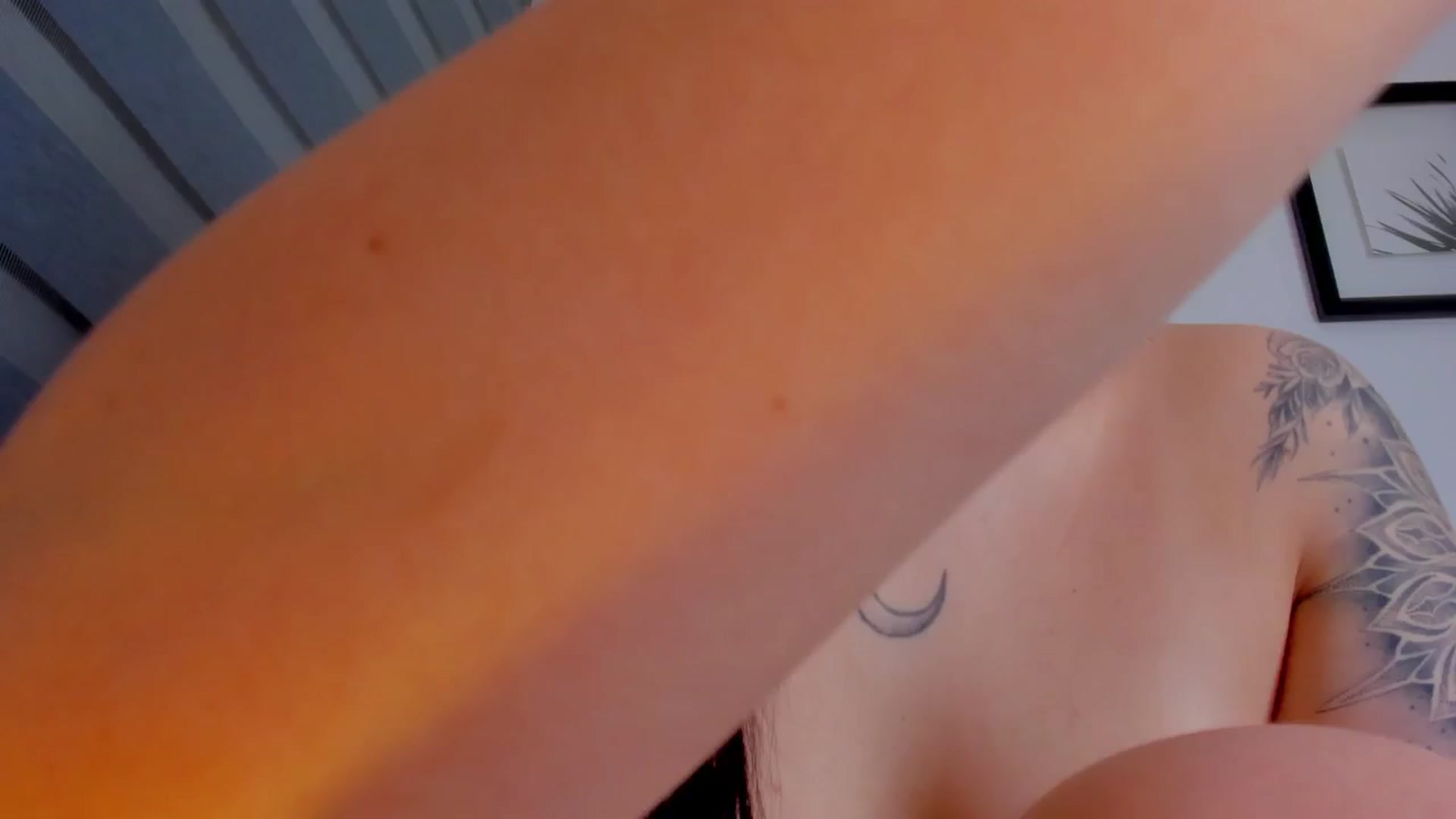 Gallery image thumbnail from Sexxygirl18x's myfreecams stream on, 07/04/2024, 01:22 image 18 of 20