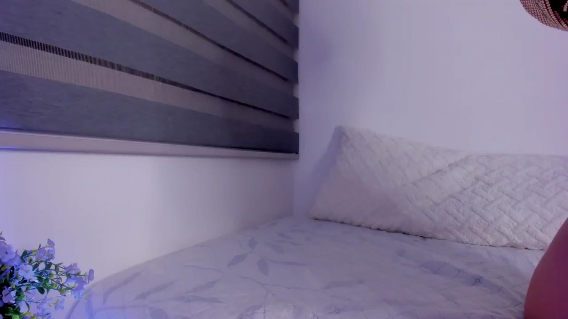 Gallery image thumbnail from Sexxygirl18x's myfreecams stream on, 07/06/2024, 24:24 image 7 of 20
