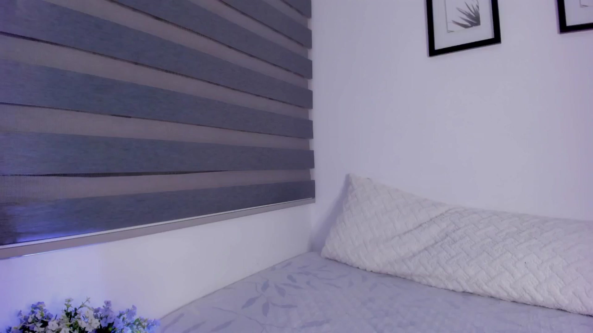 Gallery image thumbnail from Sexxygirl18x's myfreecams stream on, 07/06/2024, 24:24 image 4 of 20