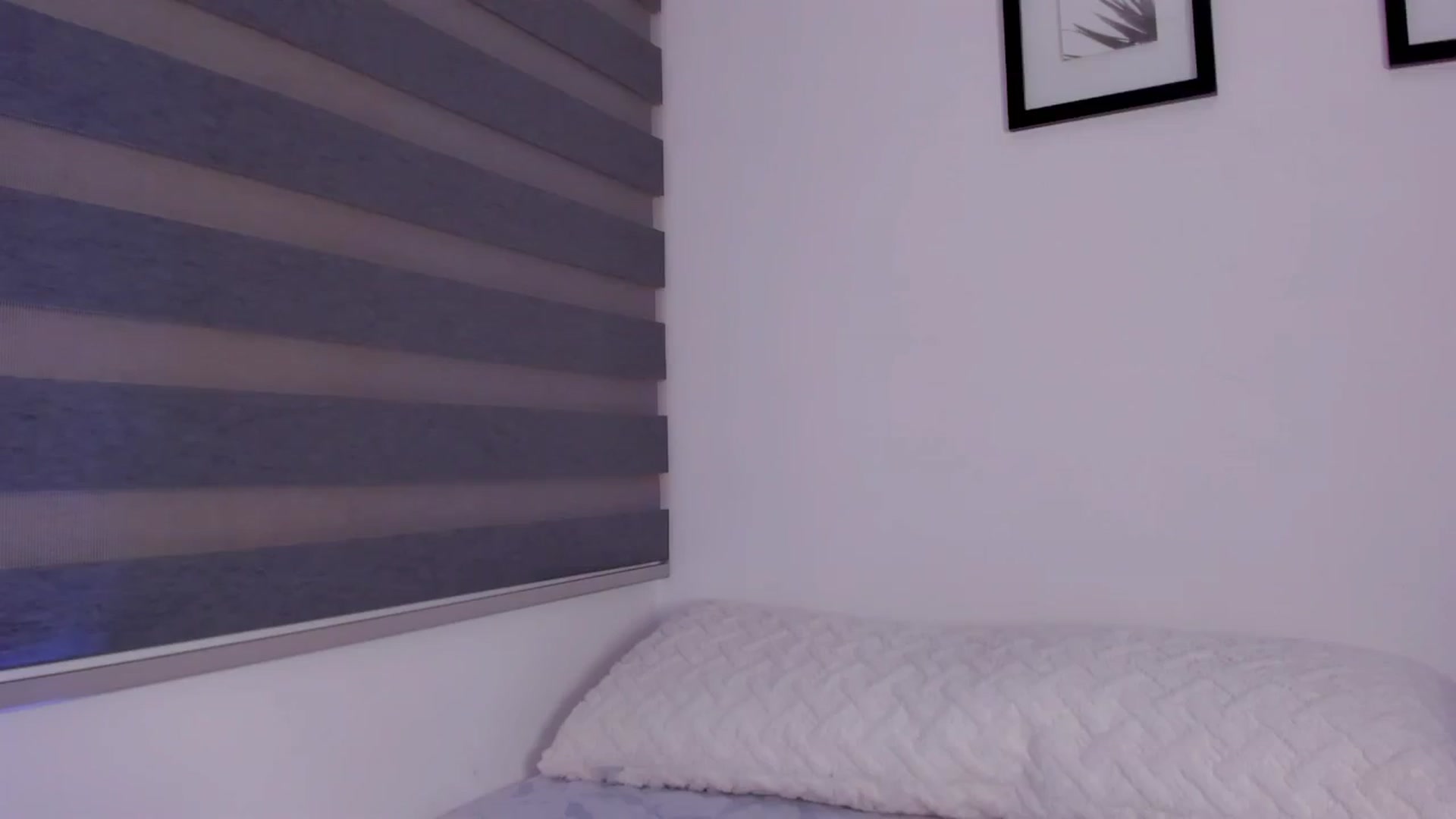 Gallery image thumbnail from Sexxygirl18x's myfreecams stream on, 07/07/2024, 24:22 image 10 of 20