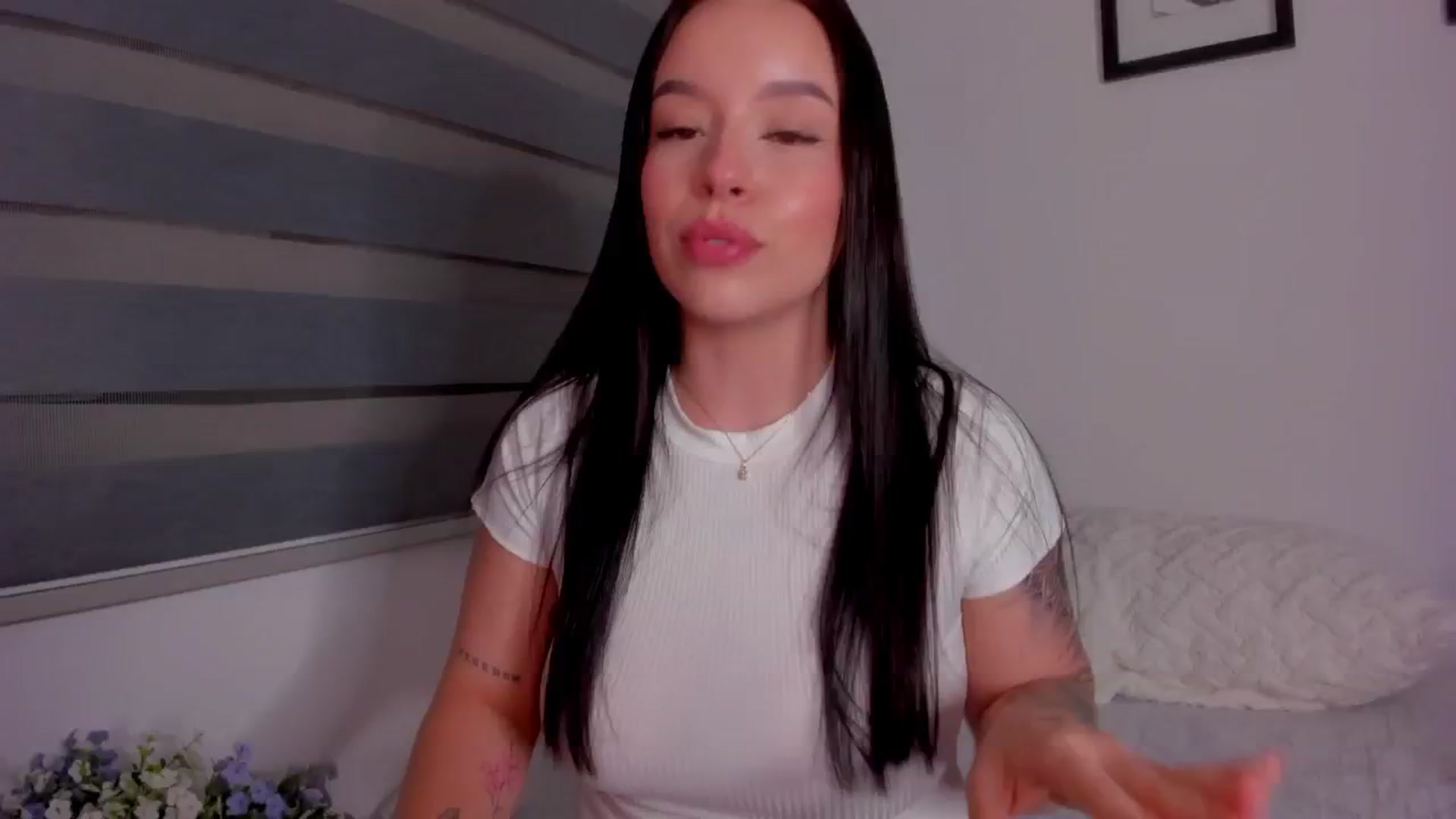 Gallery image thumbnail from Sexxygirl18x's myfreecams stream on, 07/09/2024, 03:56 image 12 of 20