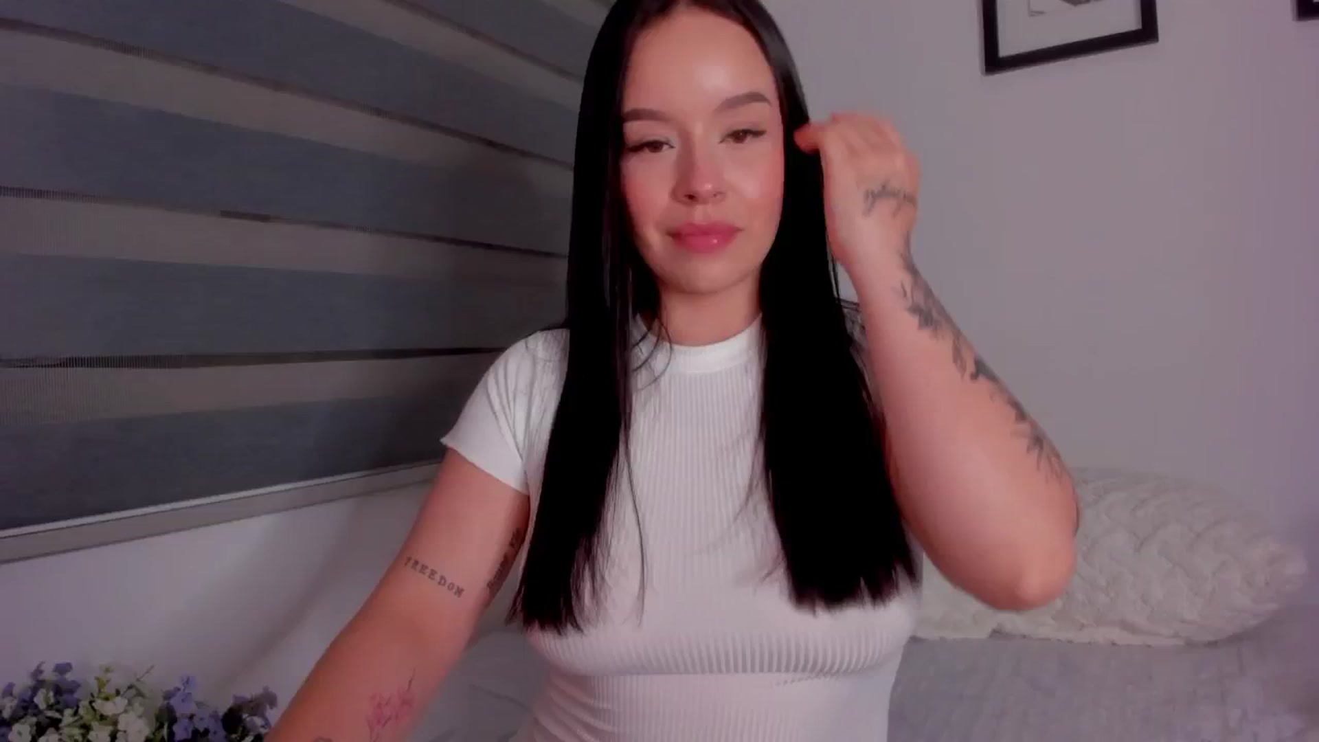 Gallery image thumbnail from Sexxygirl18x's myfreecams stream on, 07/09/2024, 03:56 image 3 of 20