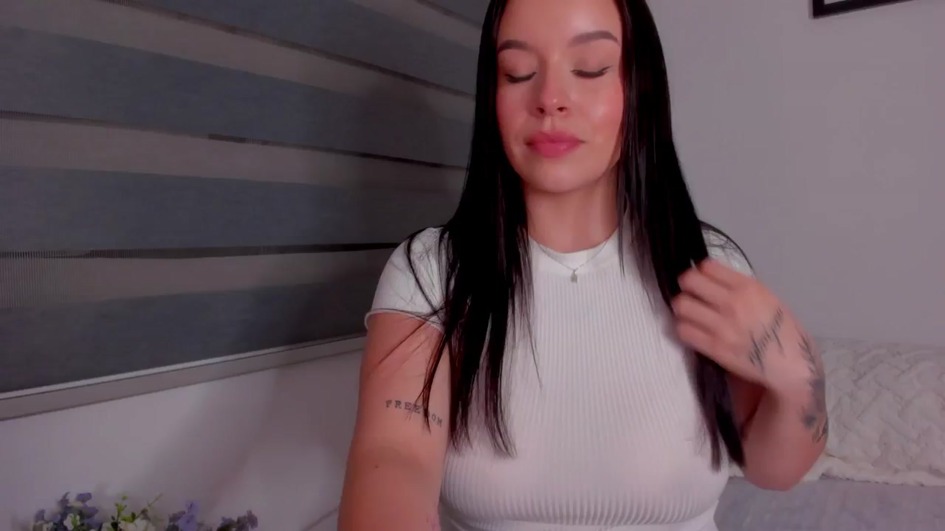 Gallery image thumbnail from Sexxygirl18x's myfreecams stream on, 07/09/2024, 03:56 image 15 of 20