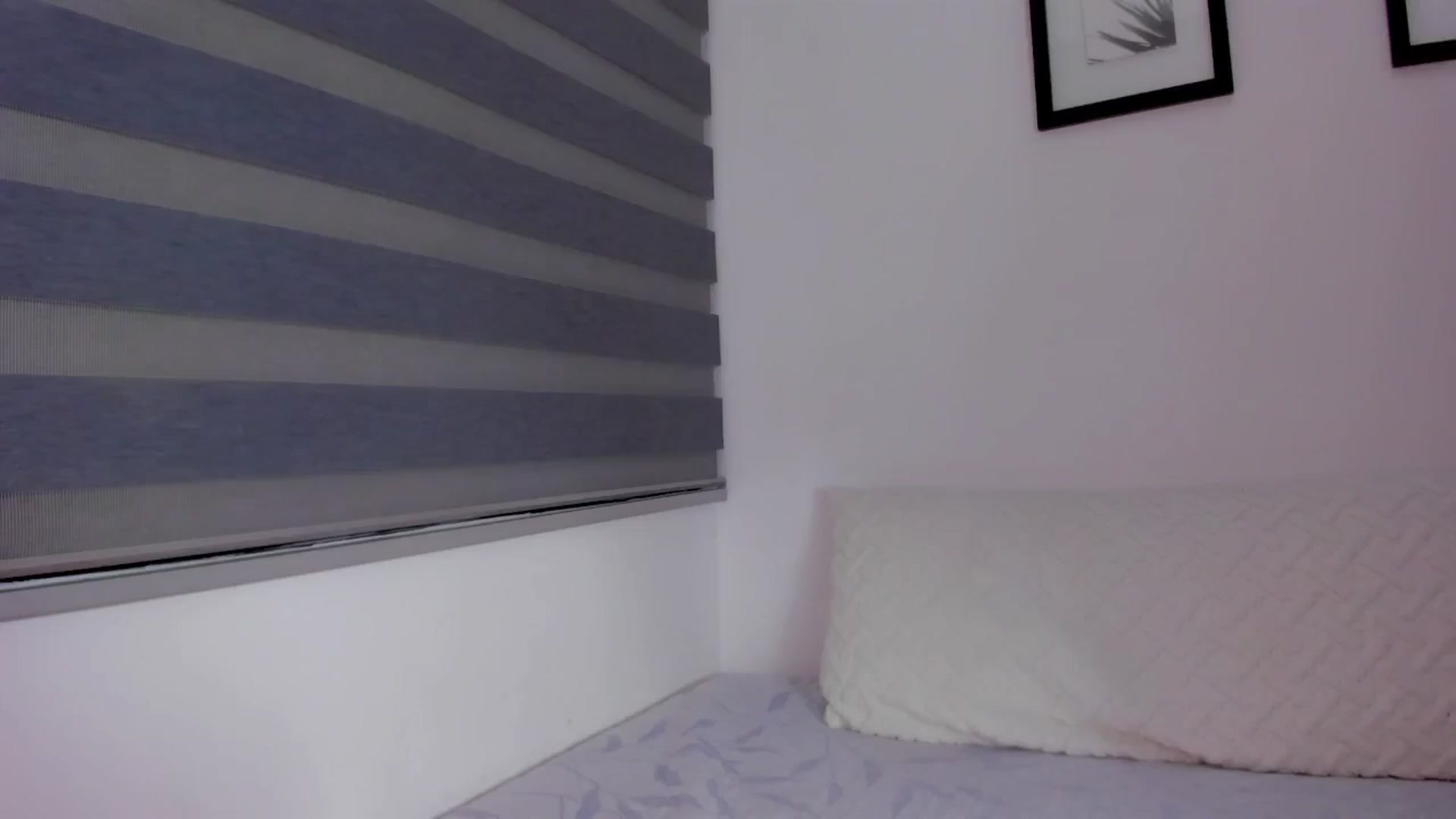 Gallery image thumbnail from Sexxygirl18x's myfreecams stream on, 07/12/2024, 01:04 image 16 of 20