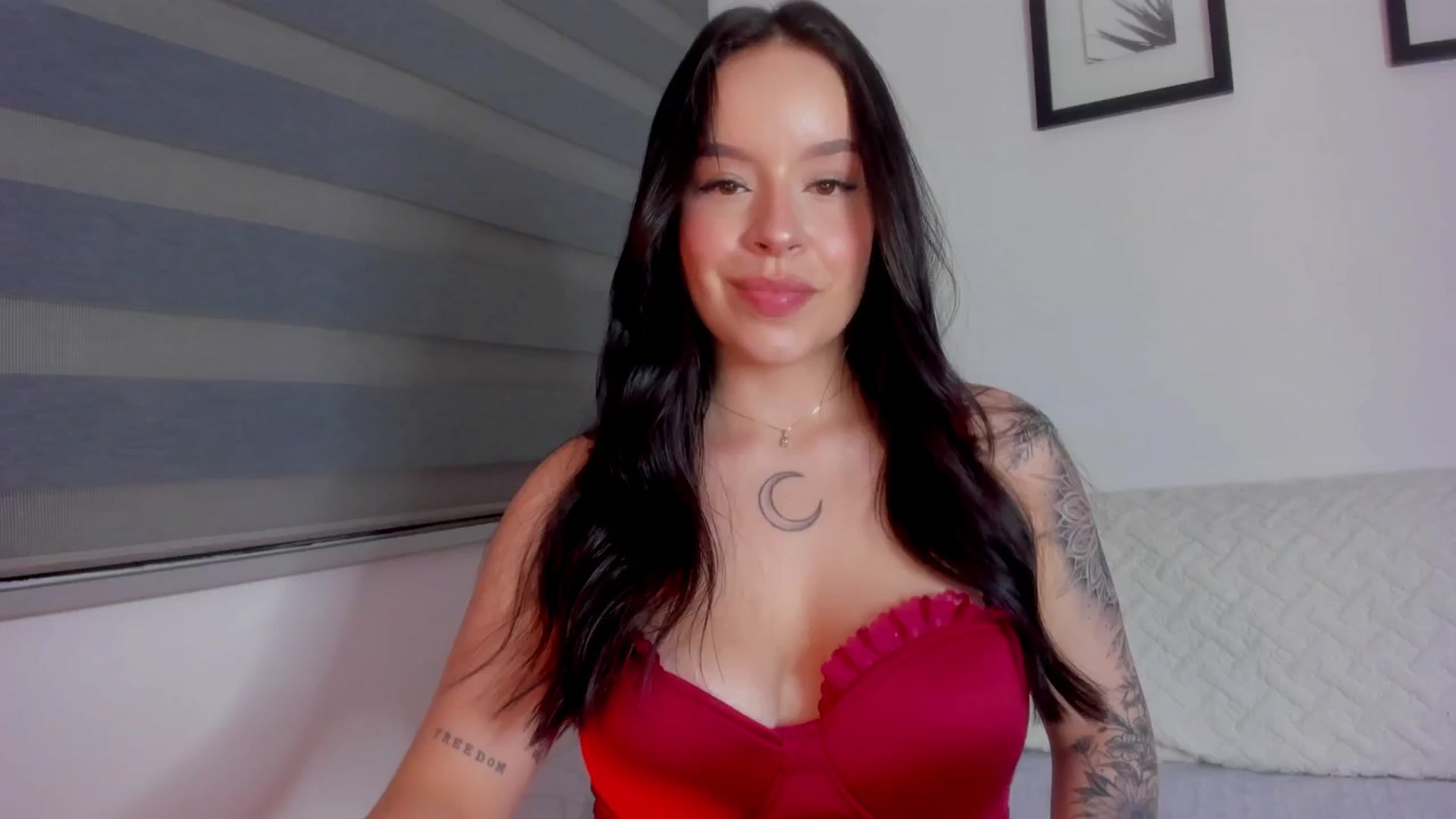 Gallery image thumbnail from Sexxygirl18x's myfreecams stream on, 07/12/2024, 01:04 image 19 of 20