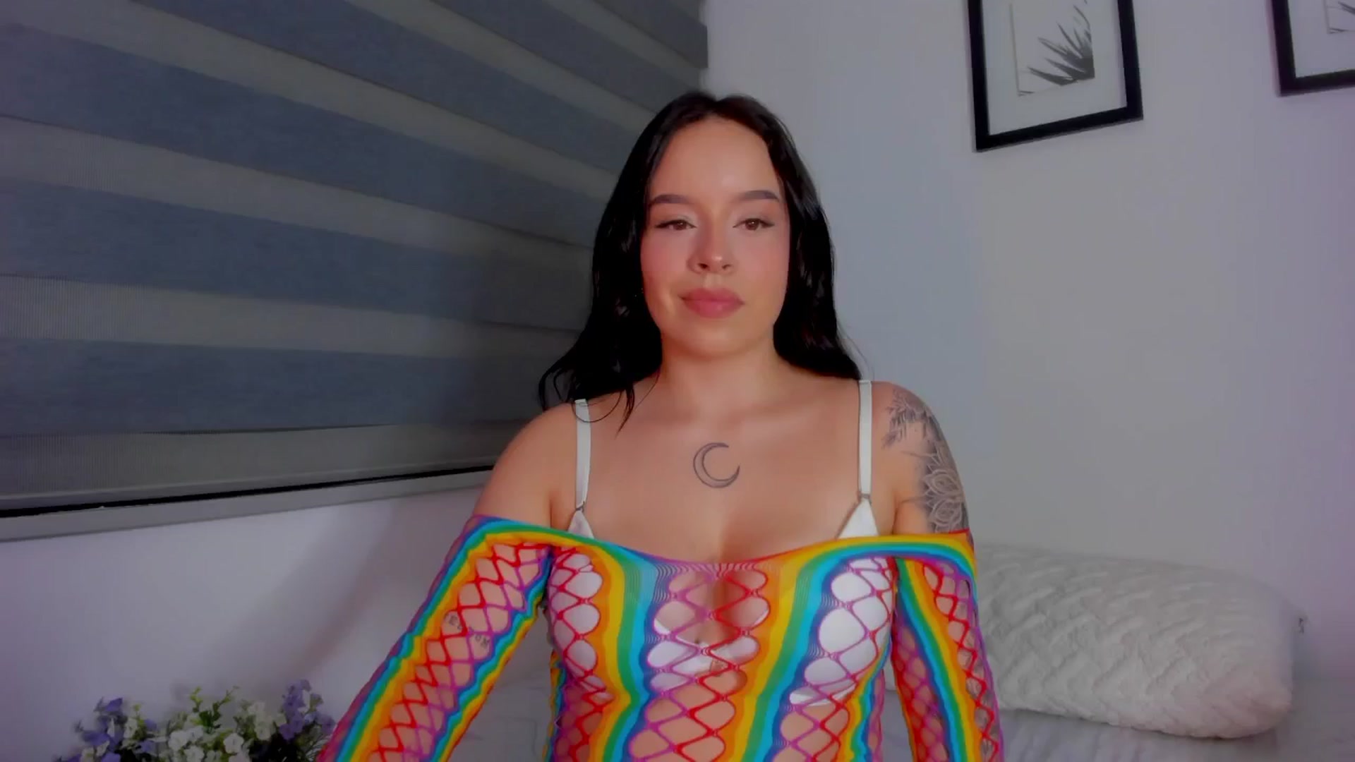 Gallery image thumbnail from Sexxygirl18x's myfreecams stream on, 07/26/2024, 23:44 image 15 of 20