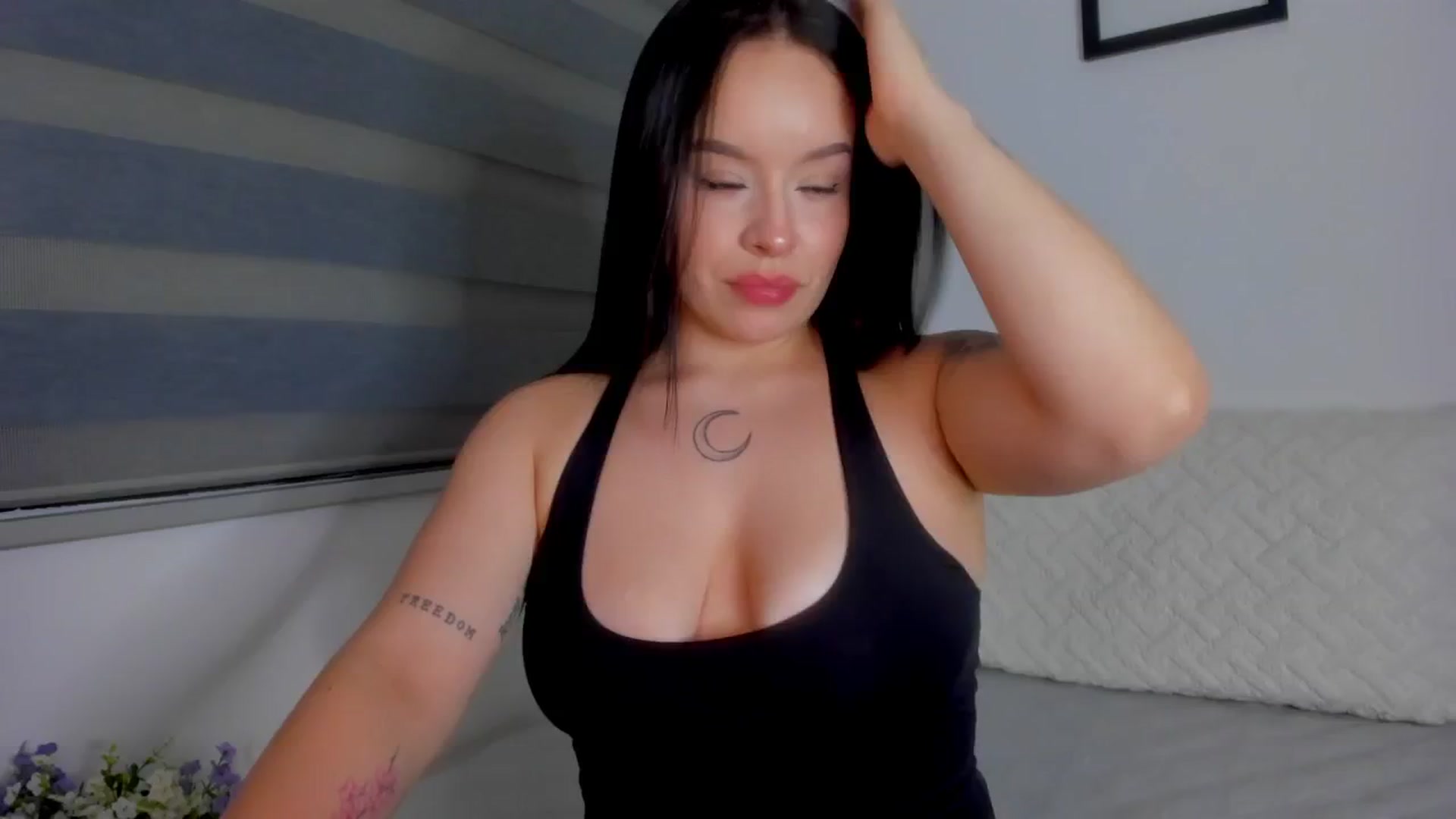 Gallery image thumbnail from Sexxygirl18x's myfreecams stream on, 08/02/2024, 02:19 image 4 of 20