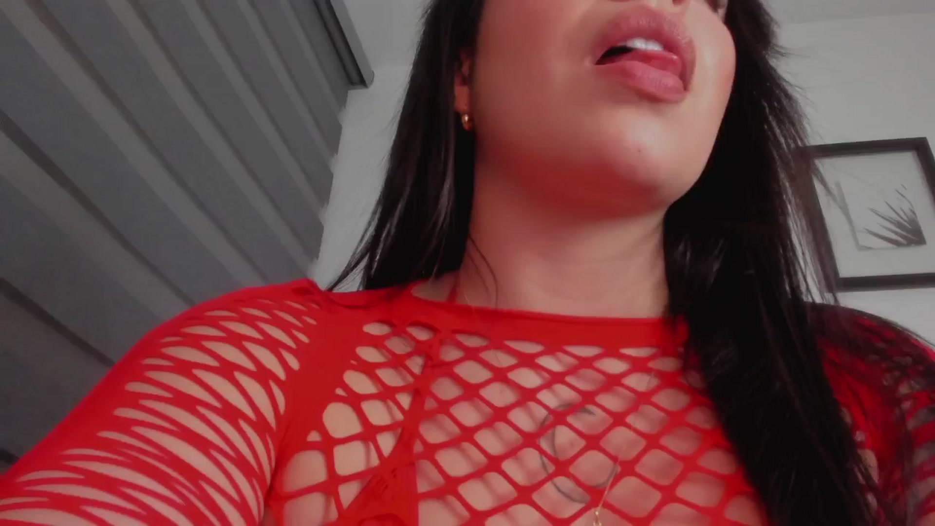 Gallery image thumbnail from Sexxygirl18x's myfreecams stream on, 08/30/2024, 01:39 image 15 of 20