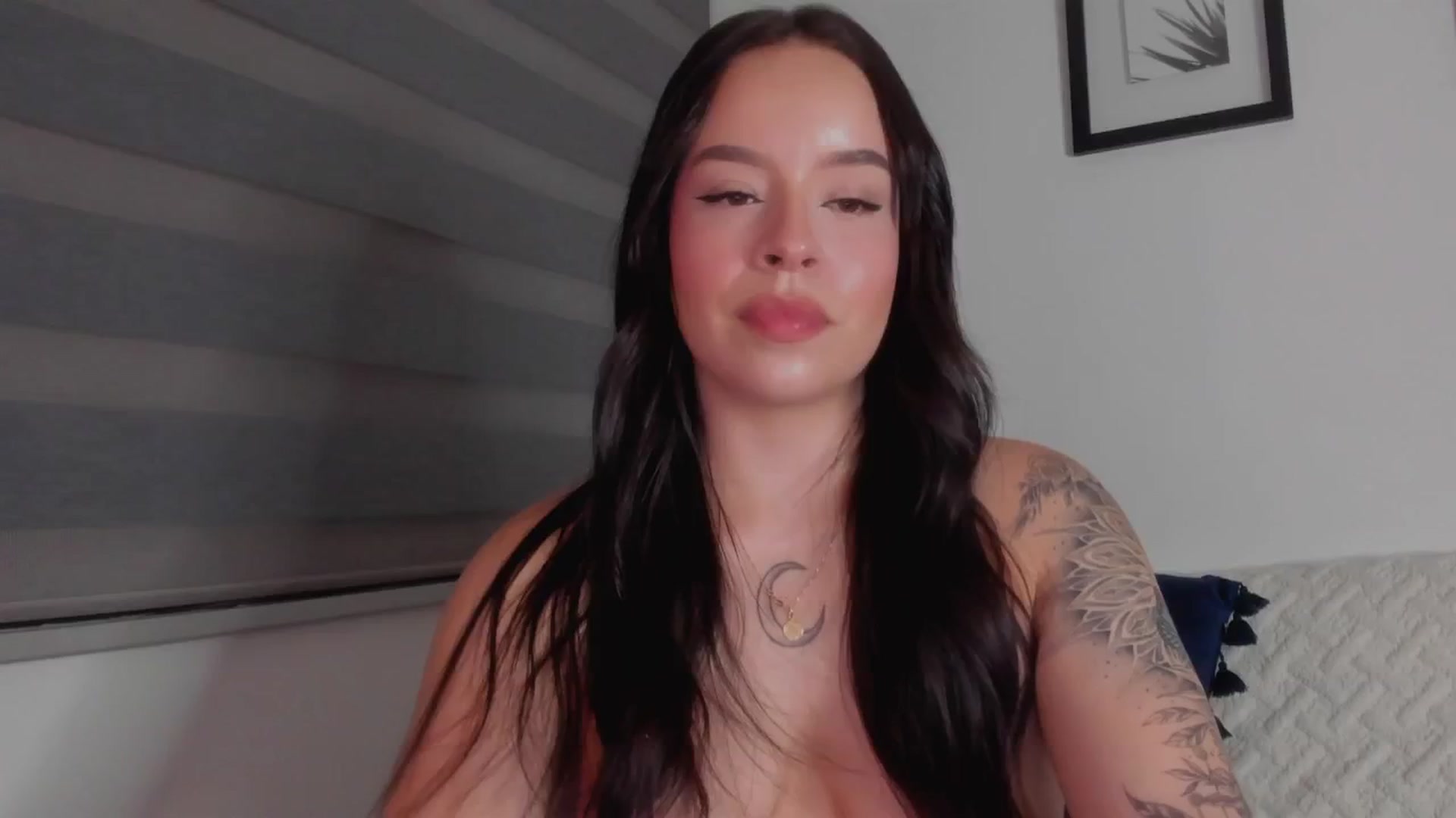 Gallery image thumbnail from Sexxygirl18x's myfreecams stream on, 09/06/2024, 01:23 image 18 of 20