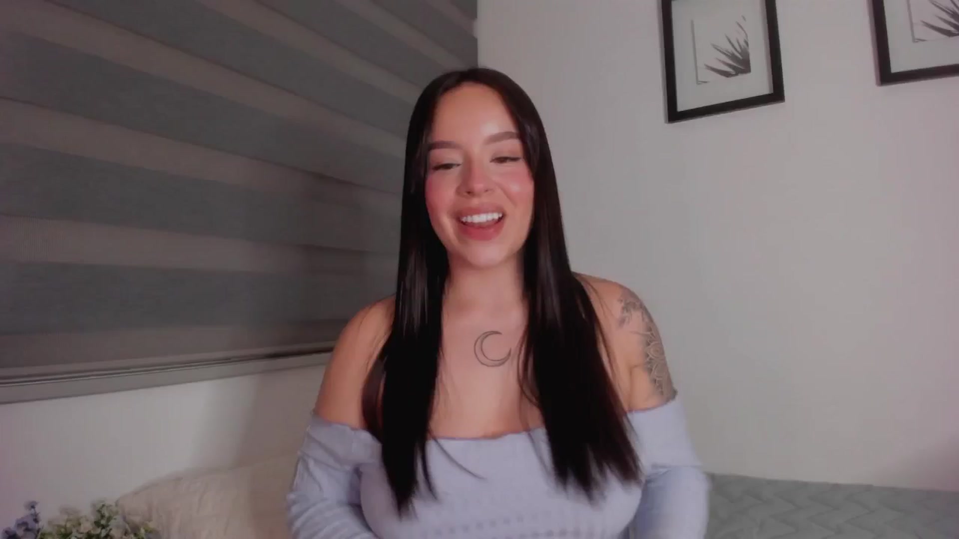 Gallery image thumbnail from Sexxygirl18x's myfreecams stream on, 09/10/2024, 24:01 image 1 of 20