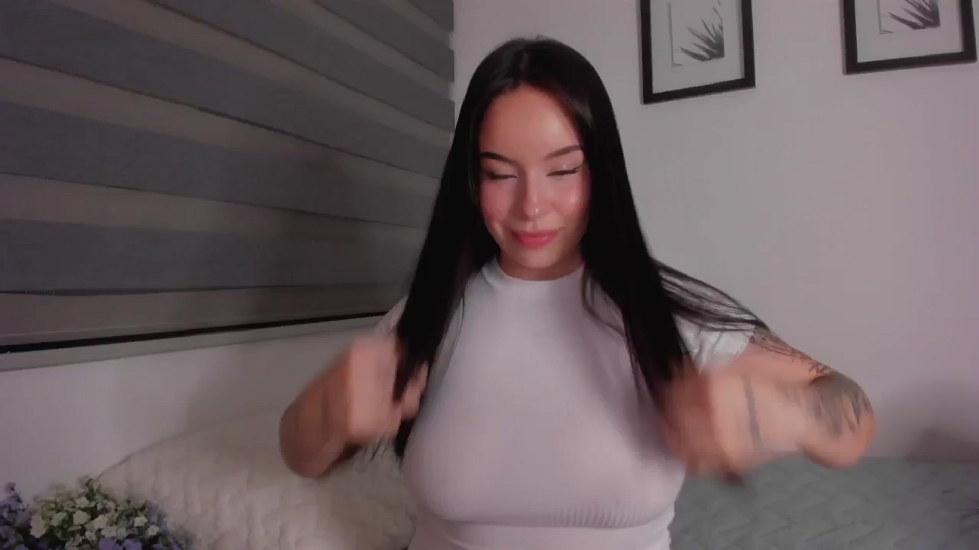 Gallery image thumbnail from Sexxygirl18x's myfreecams stream on, 09/11/2024, 01:03 image 3 of 20