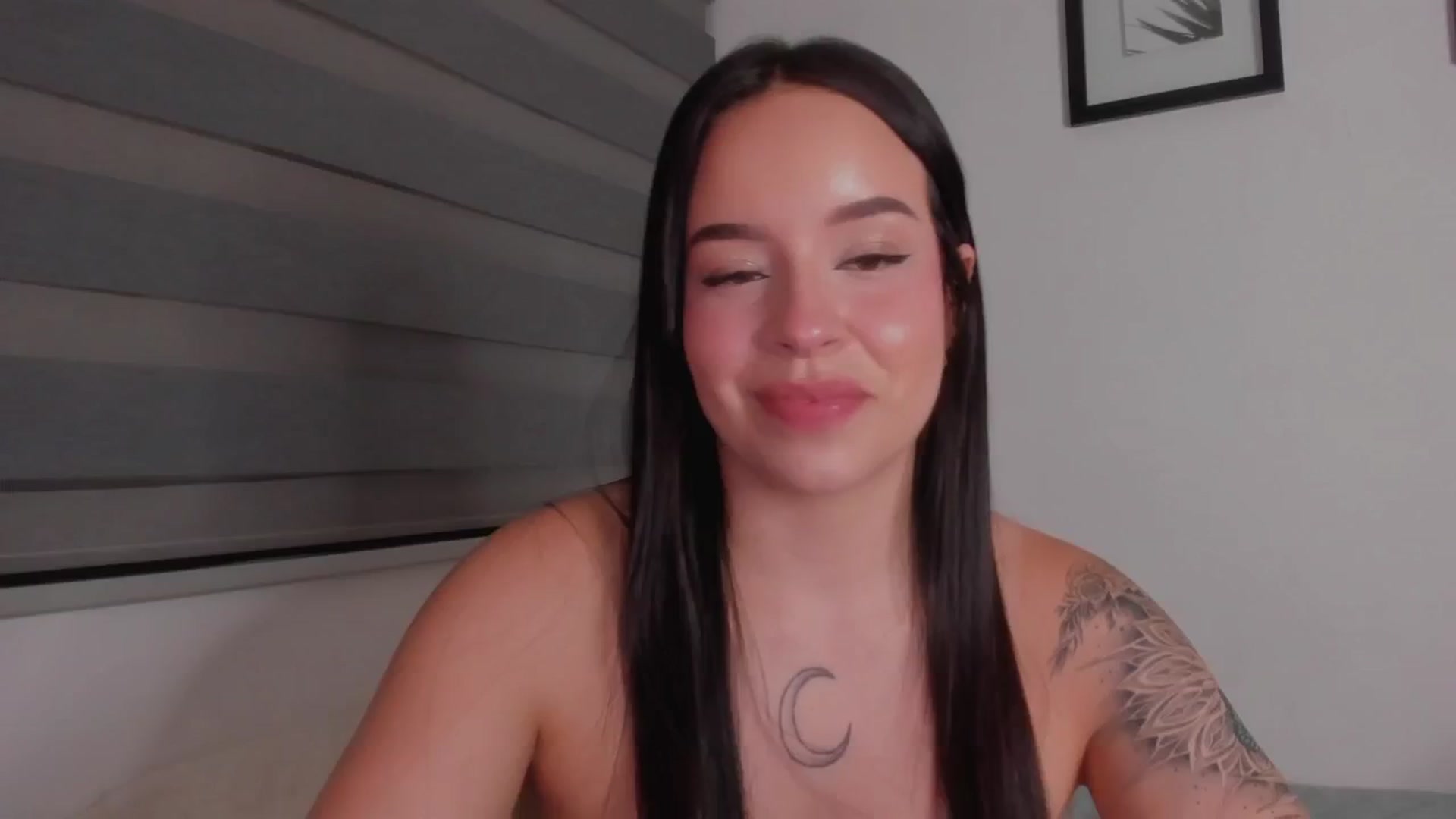 Gallery image thumbnail from Sexxygirl18x's myfreecams stream on, 09/11/2024, 02:27 image 20 of 20