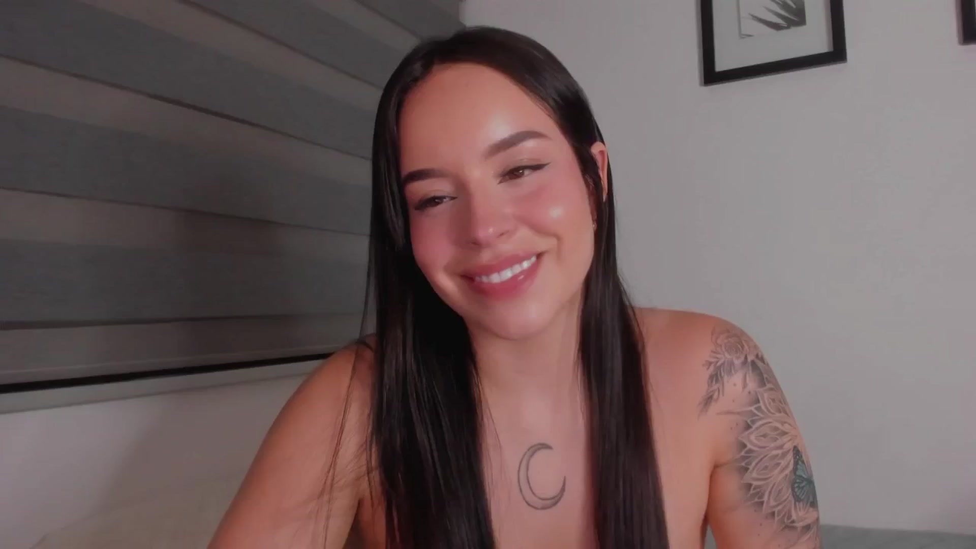 Gallery image thumbnail from Sexxygirl18x's myfreecams stream on, 09/11/2024, 02:27 image 19 of 20