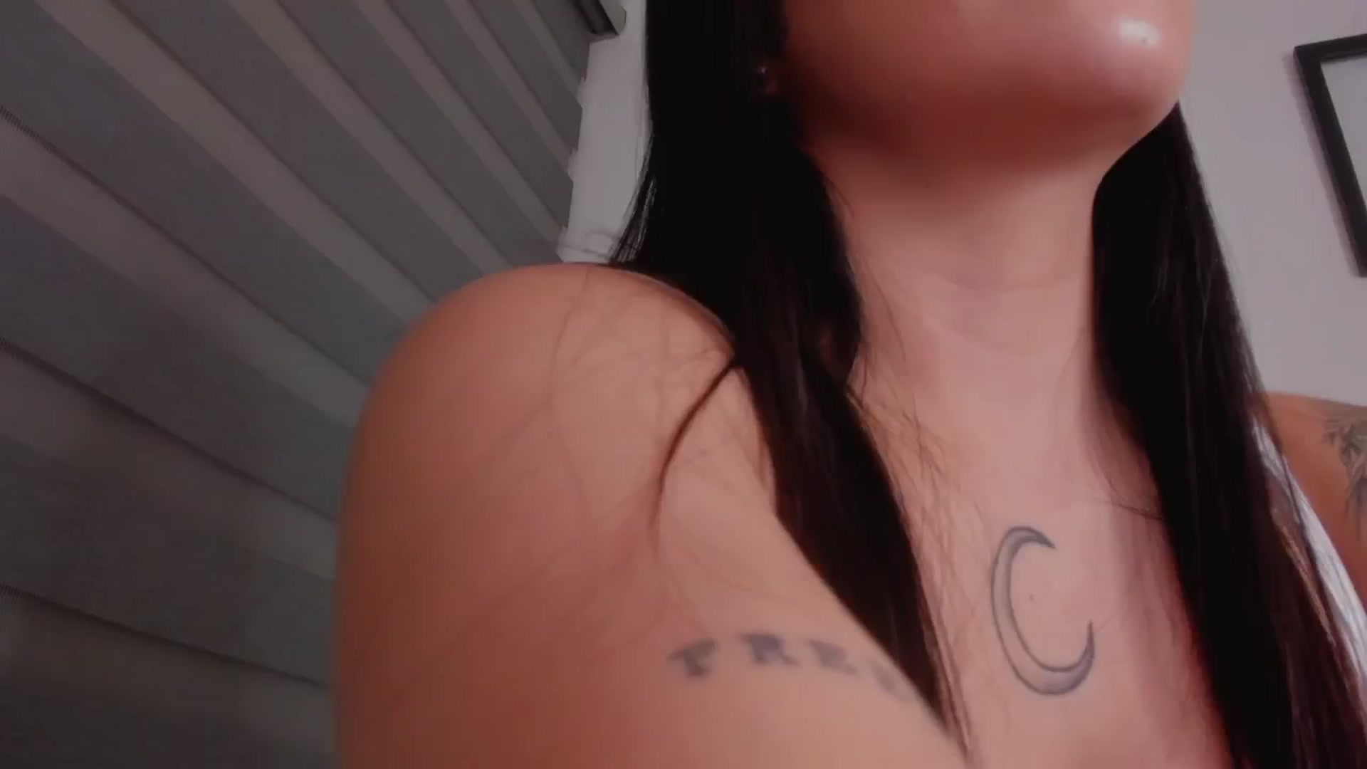 Gallery image thumbnail from Sexxygirl18x's myfreecams stream on, 09/27/2024, 02:35 image 19 of 20