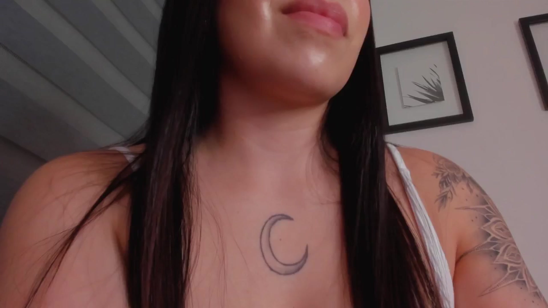 Gallery image thumbnail from Sexxygirl18x's myfreecams stream on, 09/27/2024, 02:35 image 16 of 20