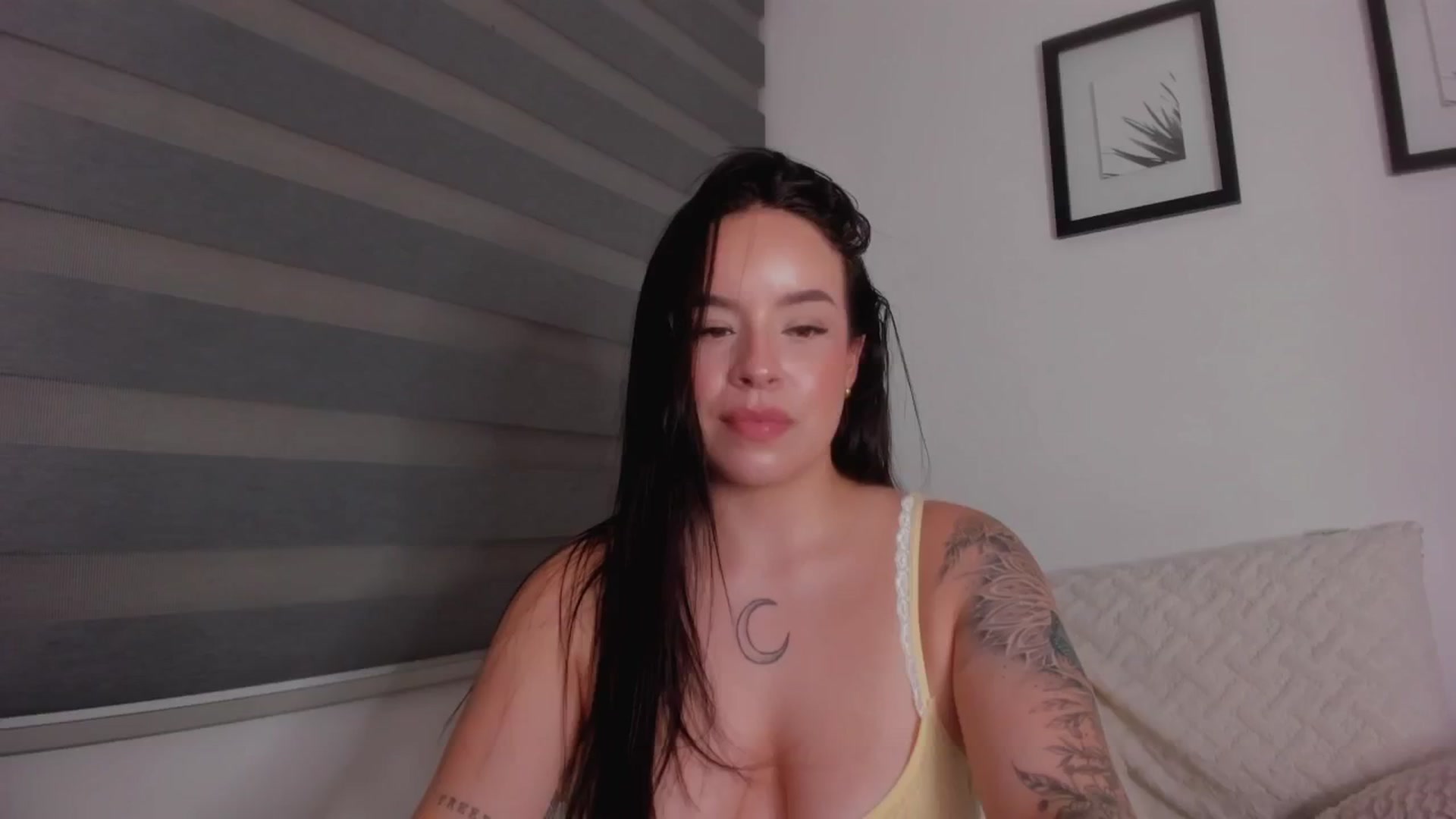 Gallery image thumbnail from Sexxygirl18x's myfreecams stream on, 09/28/2024, 03:39 image 2 of 20