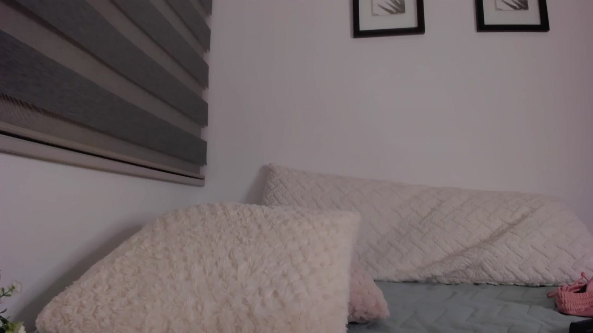 Gallery image thumbnail from Sexxygirl18x's myfreecams stream on, 10/13/2024, 05:12 image 11 of 20