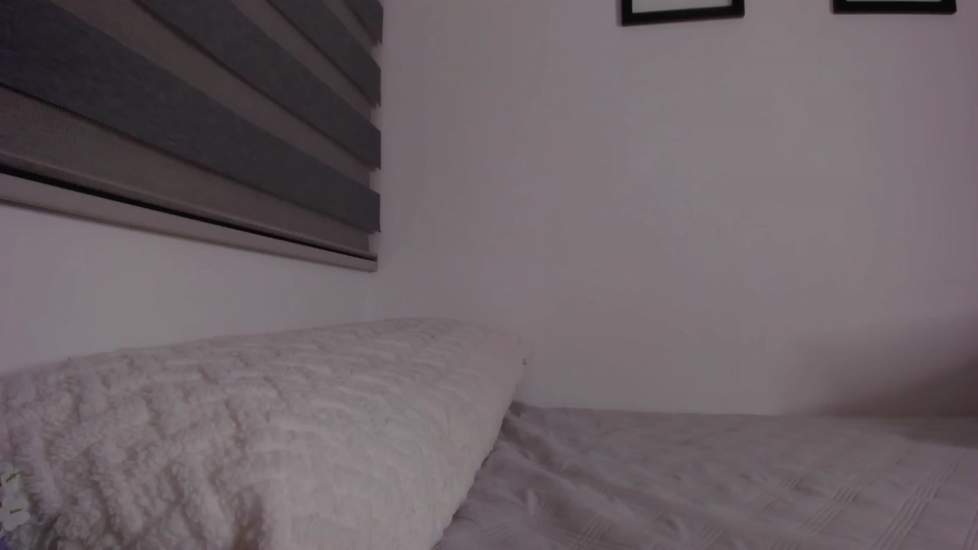 Gallery image thumbnail from Sexxygirl18x's myfreecams stream on, 10/19/2024, 24:33 image 7 of 20