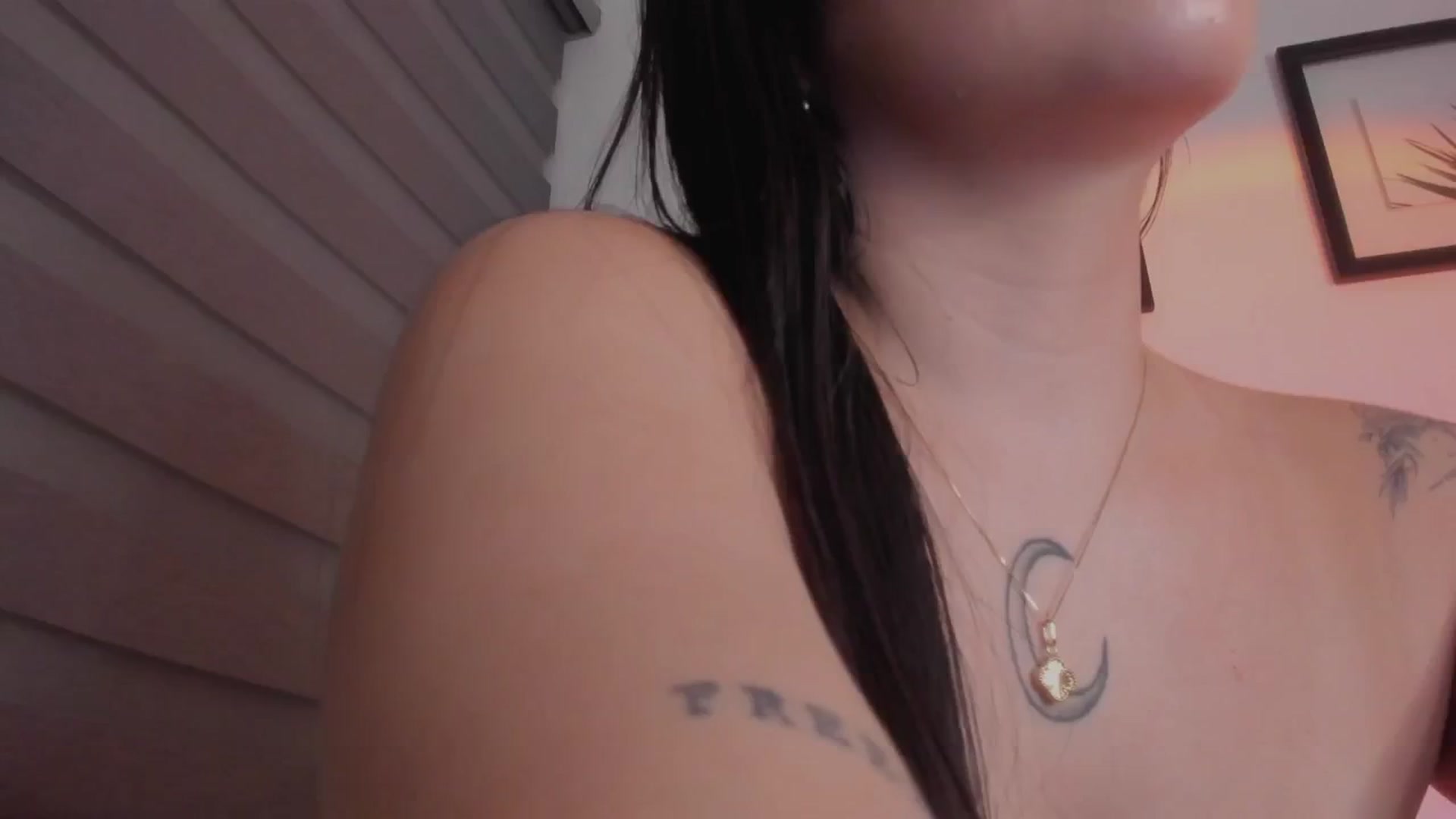 Gallery image thumbnail from Sexxygirl18x's myfreecams stream on, 10/23/2024, 03:02 image 20 of 20