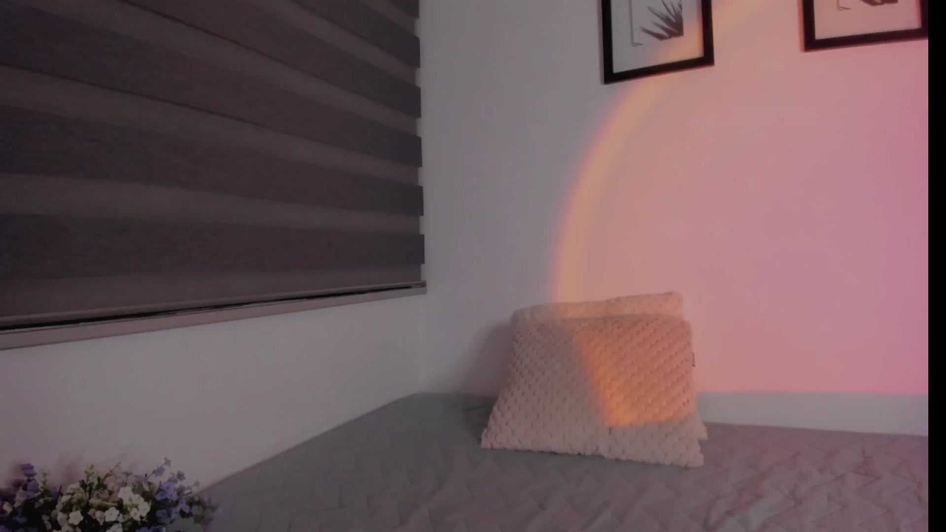 Gallery image thumbnail from Sexxygirl18x's myfreecams stream on, 10/24/2024, 01:34 image 20 of 20