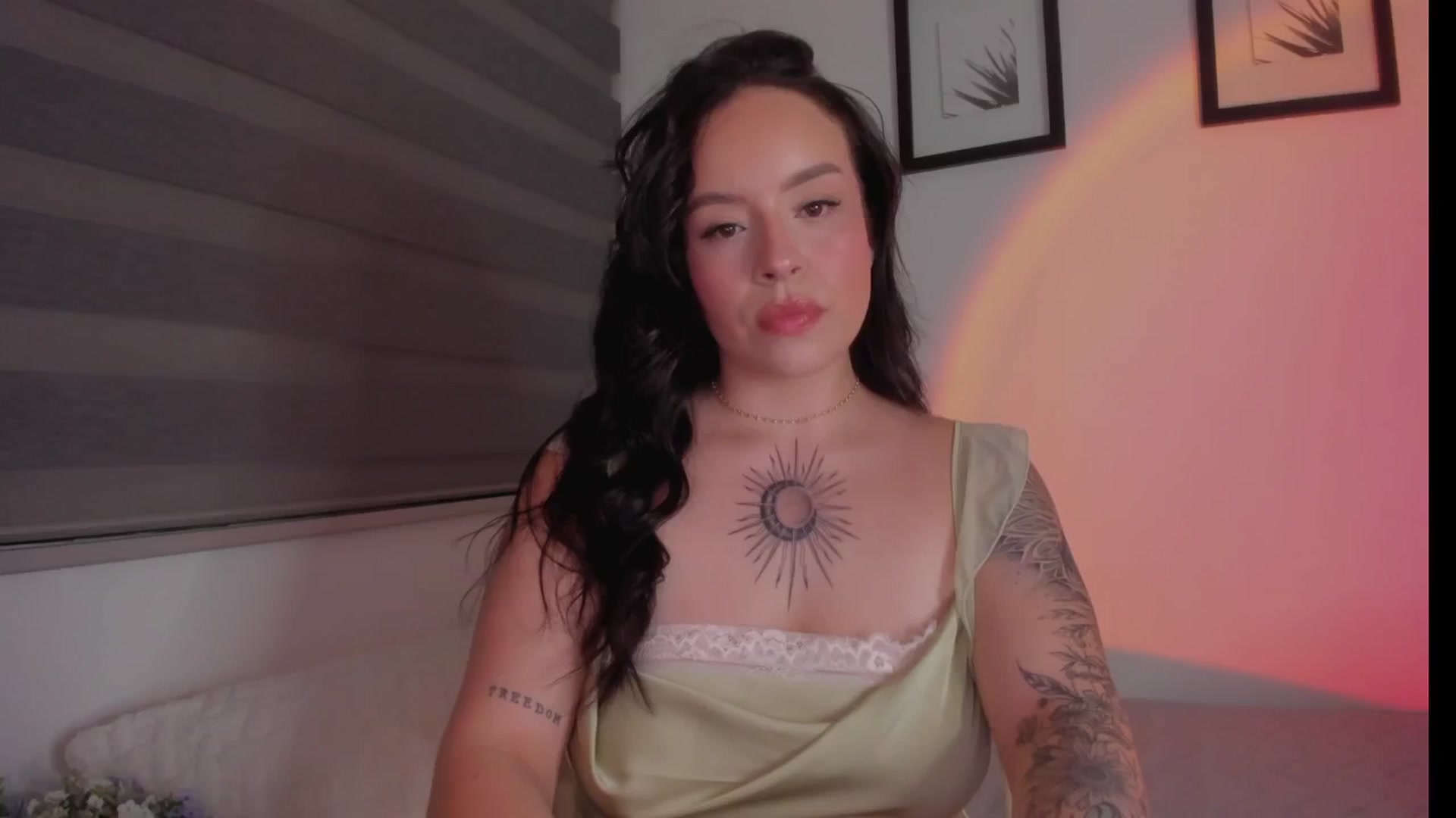 Gallery image thumbnail from Sexxygirl18x's myfreecams stream on, 10/26/2024, 23:41 image 3 of 20
