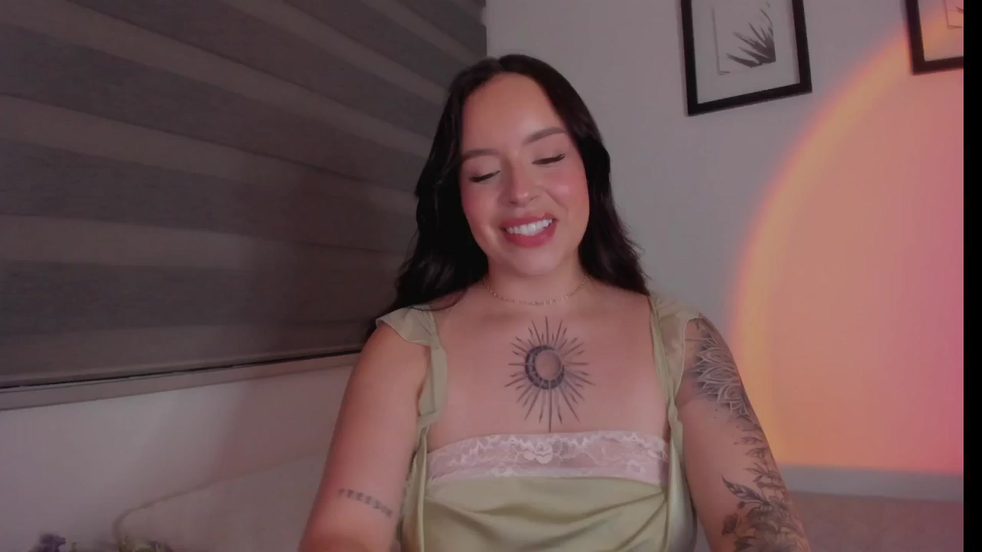 Gallery image thumbnail from Sexxygirl18x's myfreecams stream on, 10/27/2024, 01:42 image 3 of 20