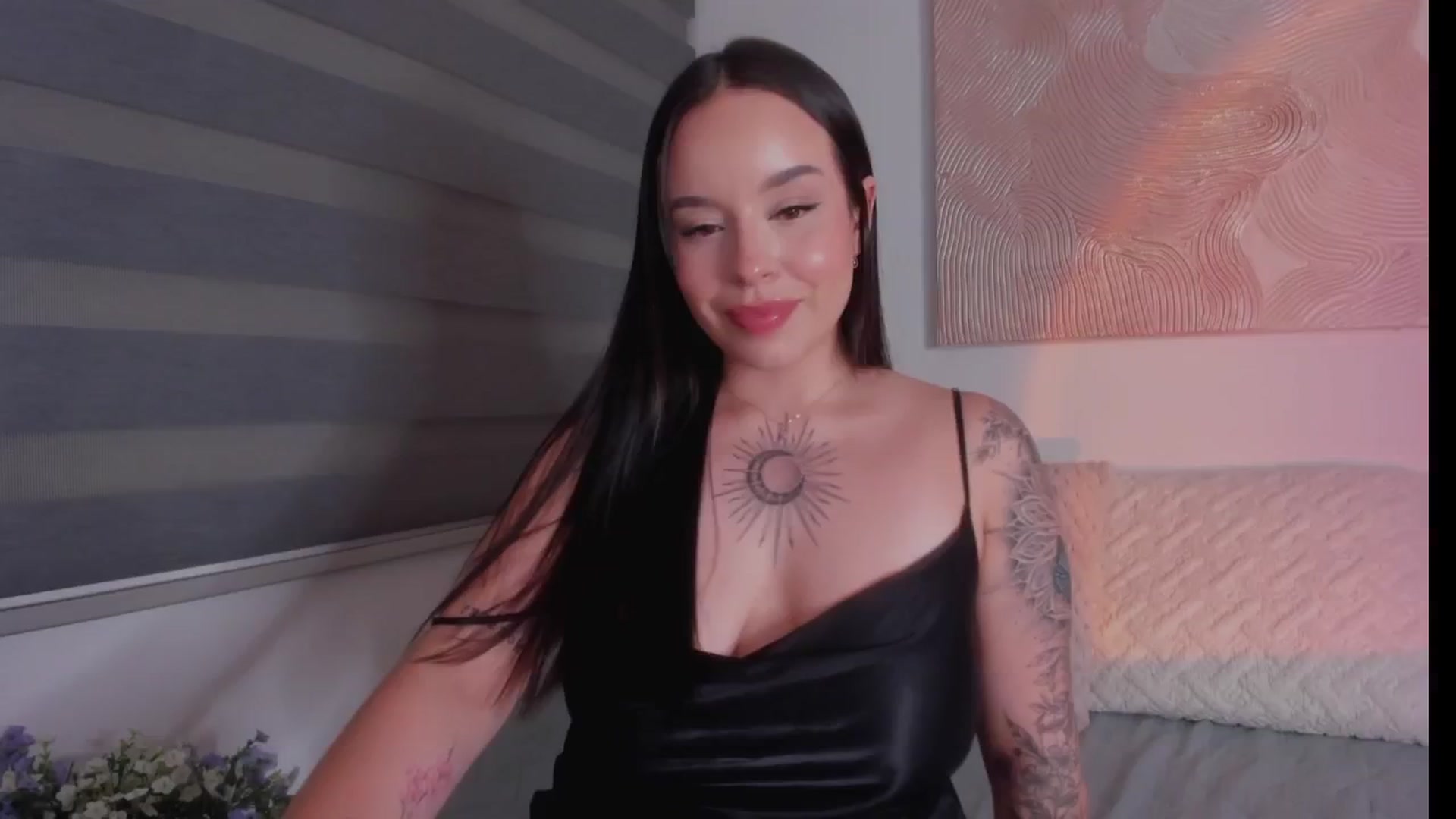 Gallery image thumbnail from Sexxygirl18x's myfreecams stream on, 11/04/2024, 03:45 image 11 of 20