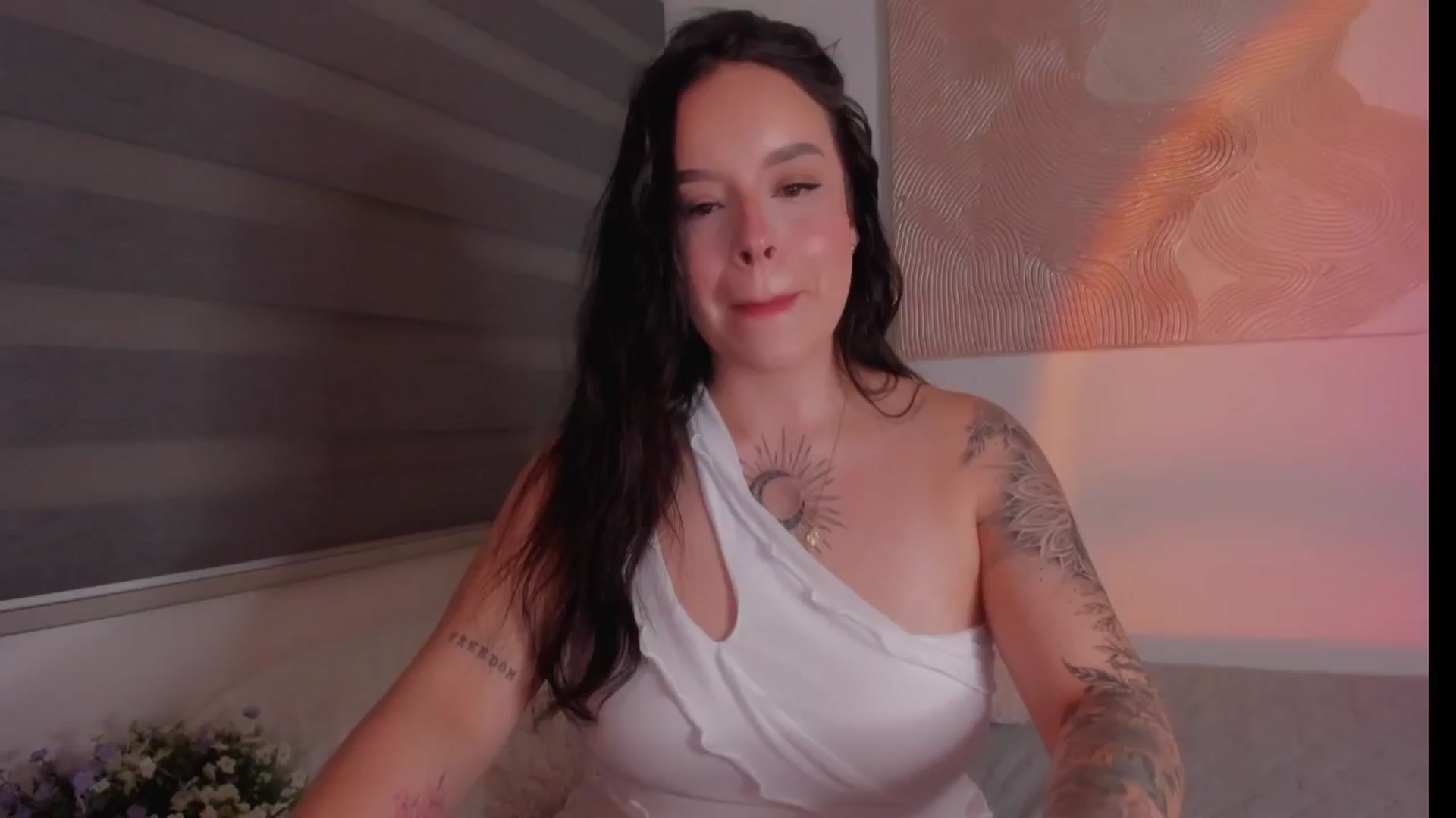Gallery image thumbnail from Sexxygirl18x's myfreecams stream on, 11/09/2024, 24:49 image 20 of 20