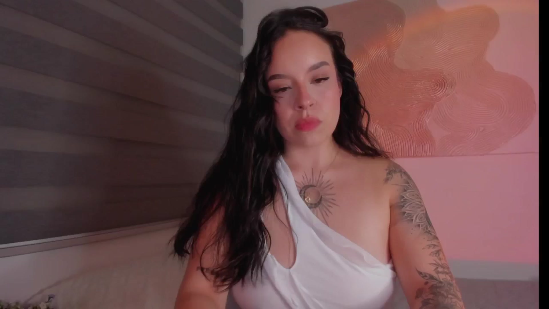 Gallery image thumbnail from Sexxygirl18x's myfreecams stream on, 11/09/2024, 24:49 image 1 of 20
