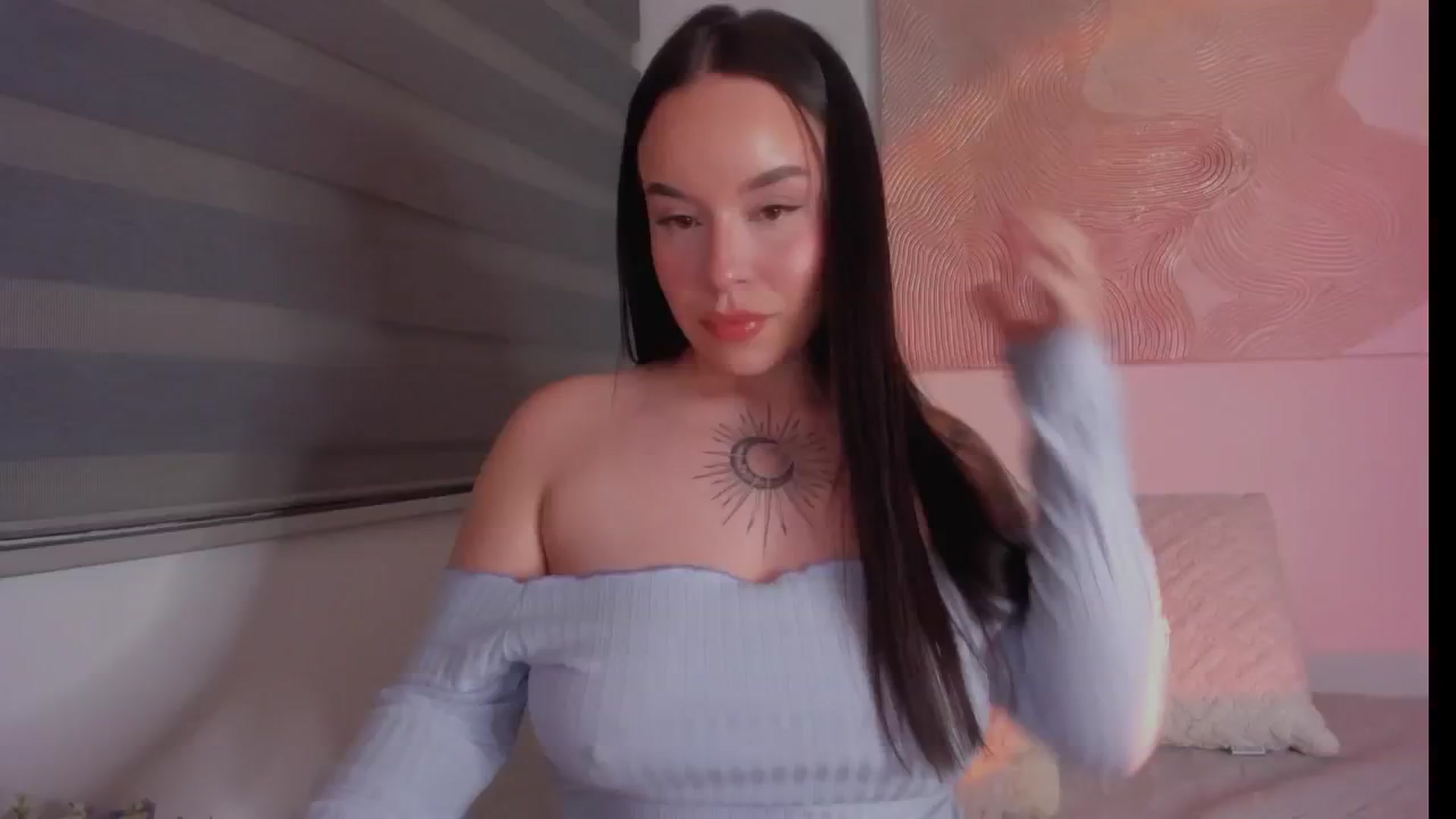 Gallery image thumbnail from Sexxygirl18x's myfreecams stream on, 11/15/2024, 24:05 image 1 of 20
