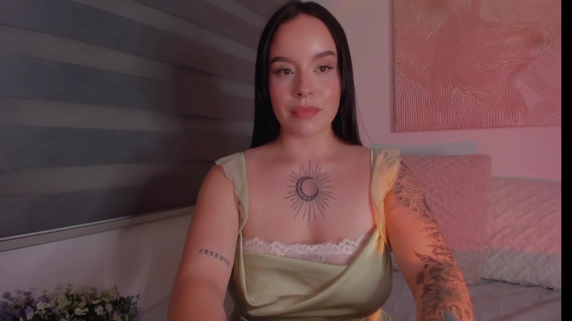 Gallery image thumbnail from Sexxygirl18x's myfreecams stream on, 11/16/2024, 02:18 image 12 of 20