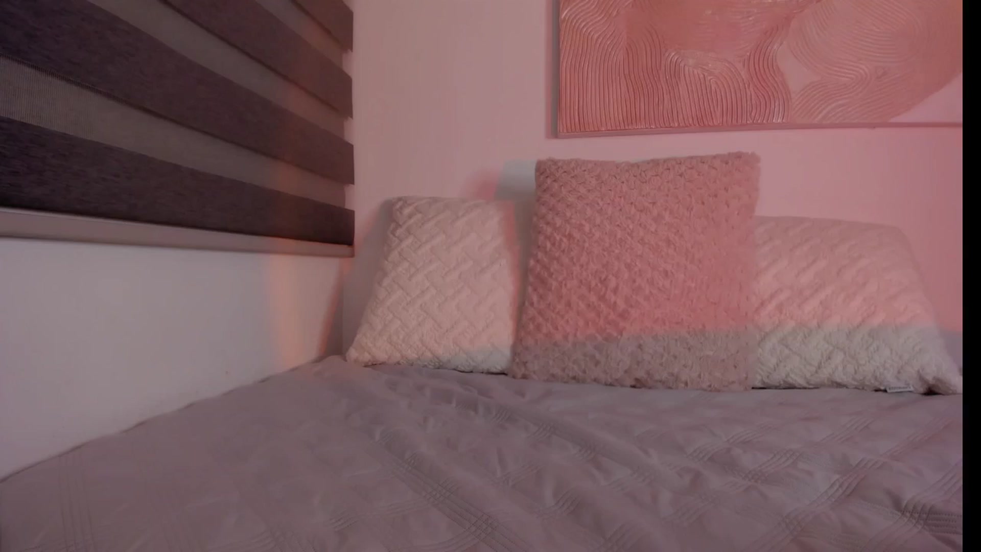 Gallery image thumbnail from Sexxygirl18x's myfreecams stream on, 11/16/2024, 02:18 image 7 of 20