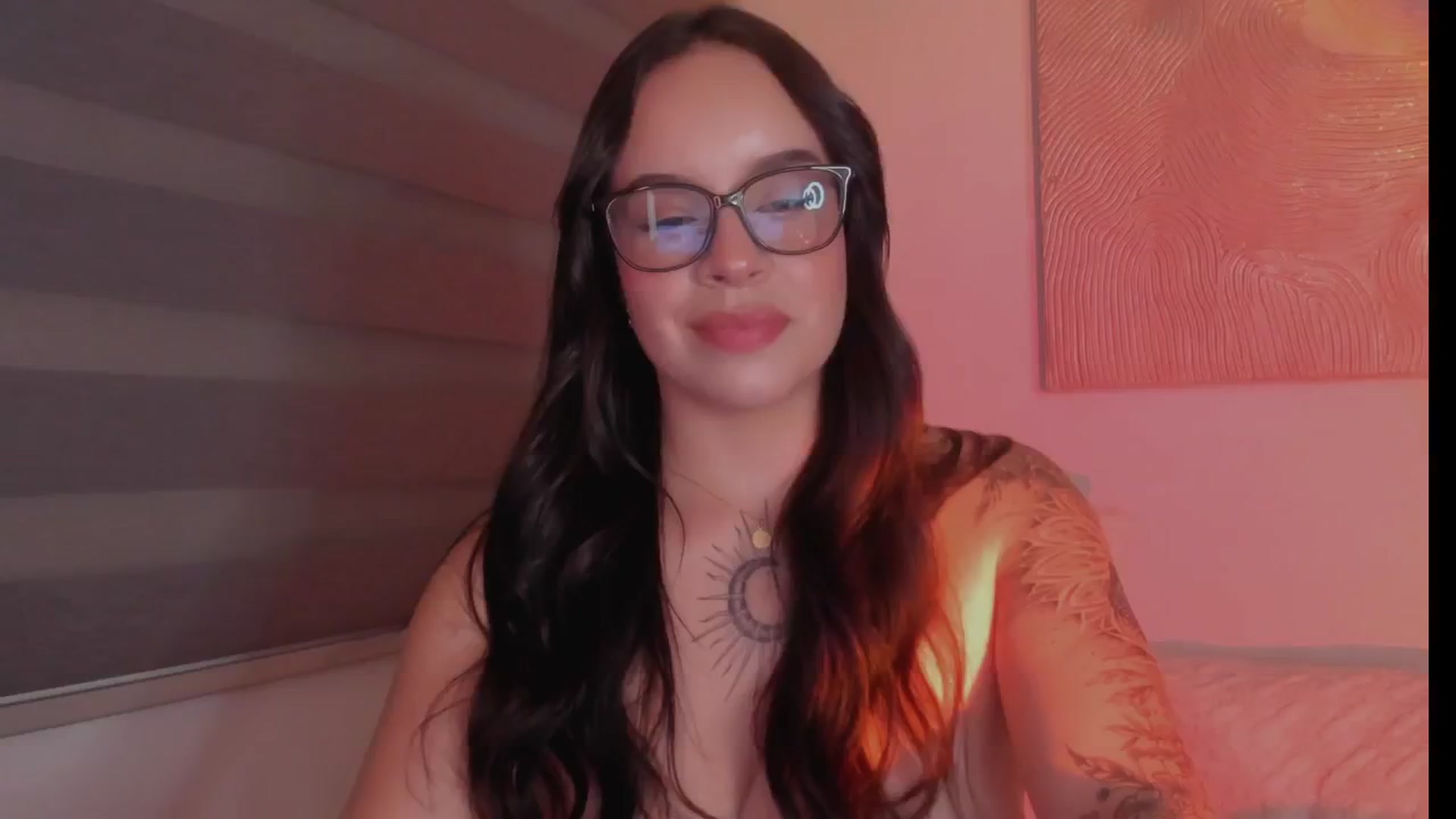 Gallery image thumbnail from Sexxygirl18x's myfreecams stream on, 11/17/2024, 02:51 image 16 of 20