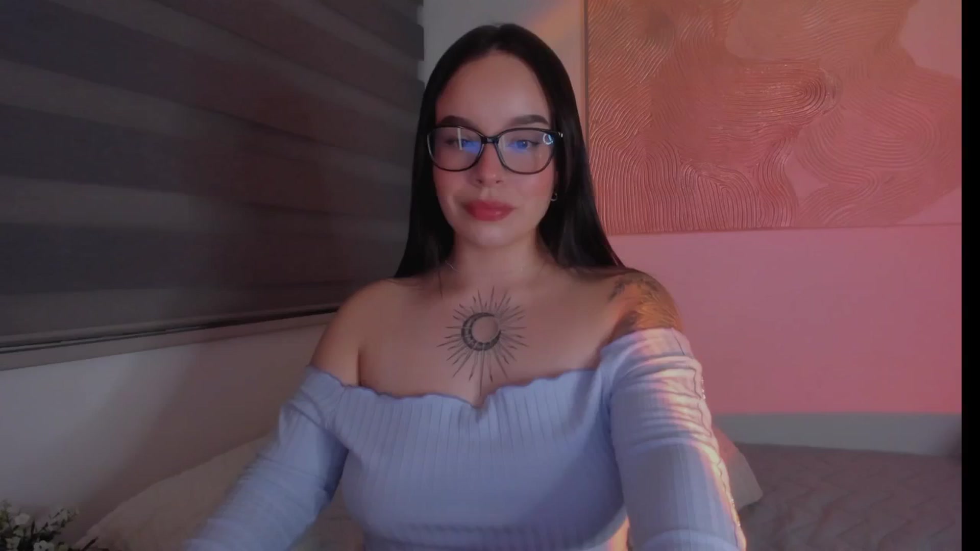 Gallery image thumbnail from Sexxygirl18x's myfreecams stream on, 12/04/2024, 01:24 image 5 of 20