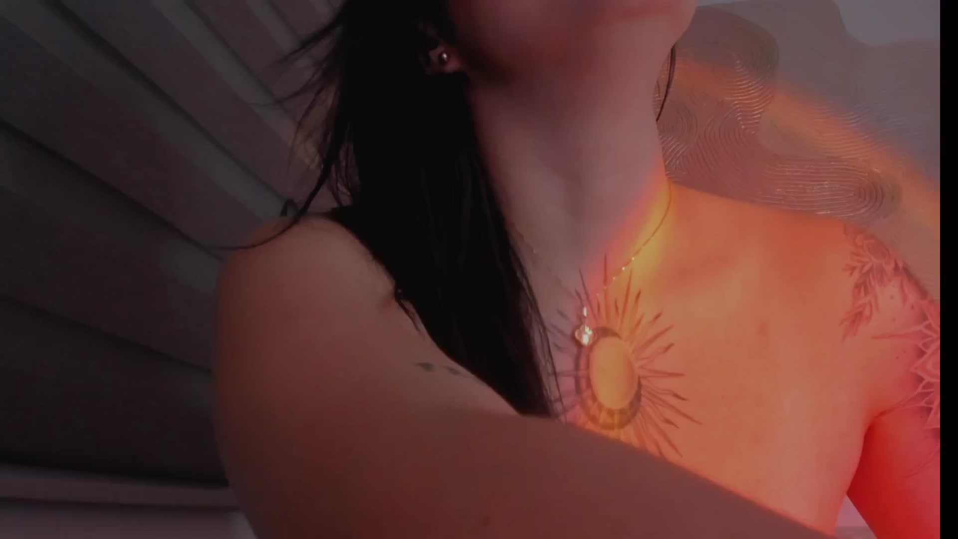Gallery image thumbnail from Sexxygirl18x's myfreecams stream on, 12/07/2024, 01:32 image 15 of 20
