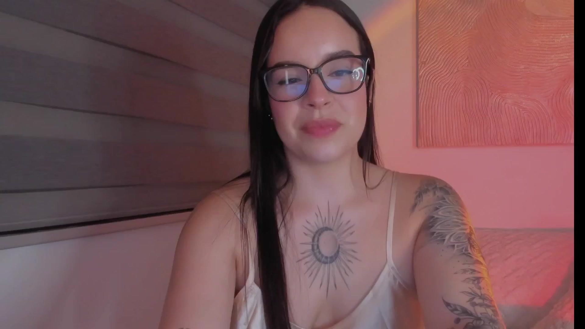 Gallery image thumbnail from Sexxygirl18x's myfreecams stream on, 12/12/2024, 02:38 image 18 of 20