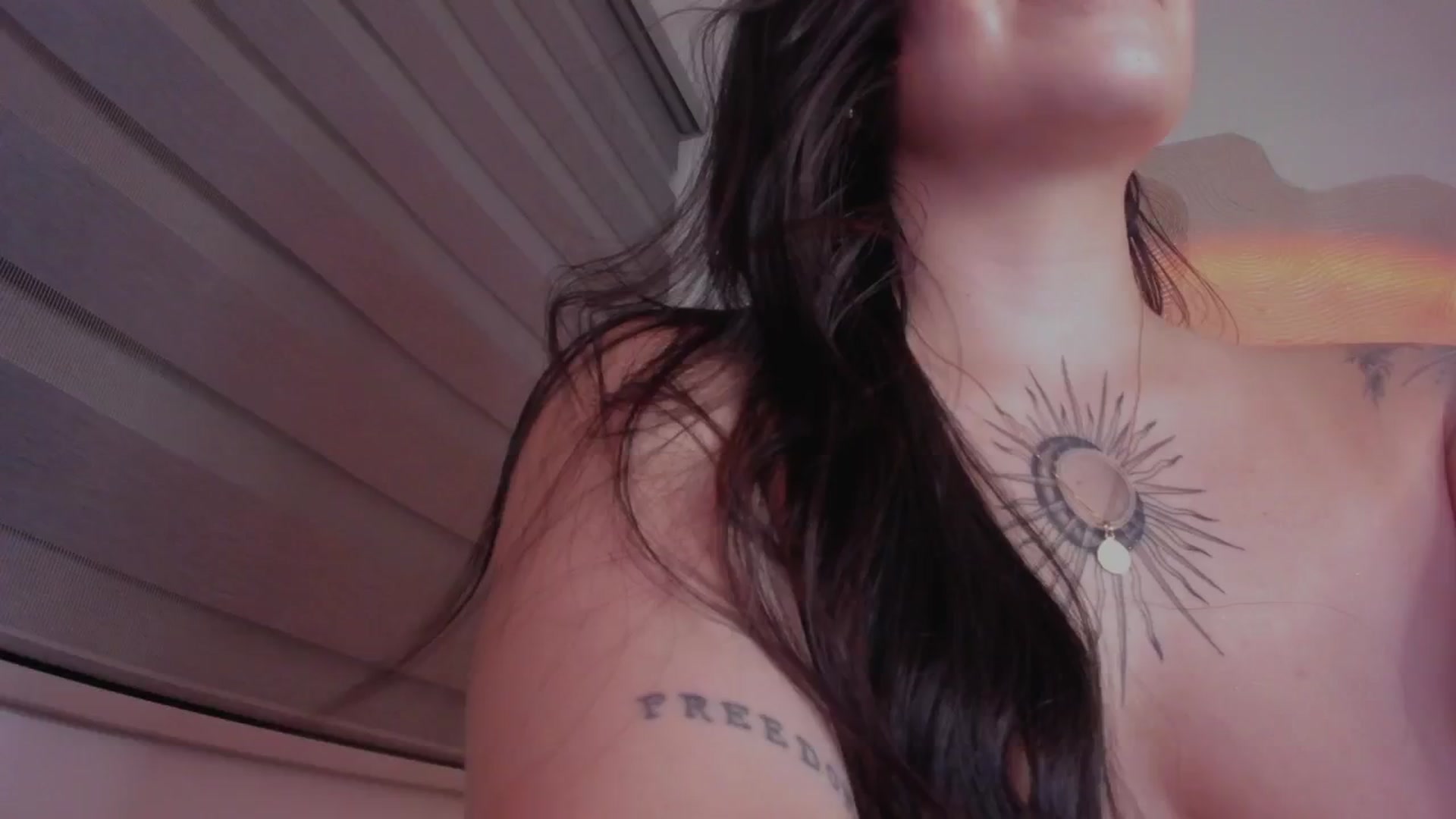 Gallery image thumbnail from Sexxygirl18x's myfreecams stream on, 12/16/2024, 24:45 image 16 of 20