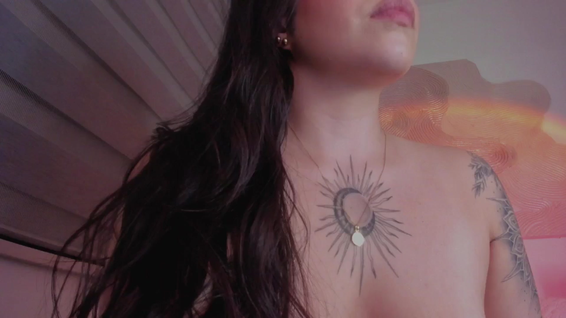 Gallery image thumbnail from Sexxygirl18x's myfreecams stream on, 12/16/2024, 02:00 image 8 of 20